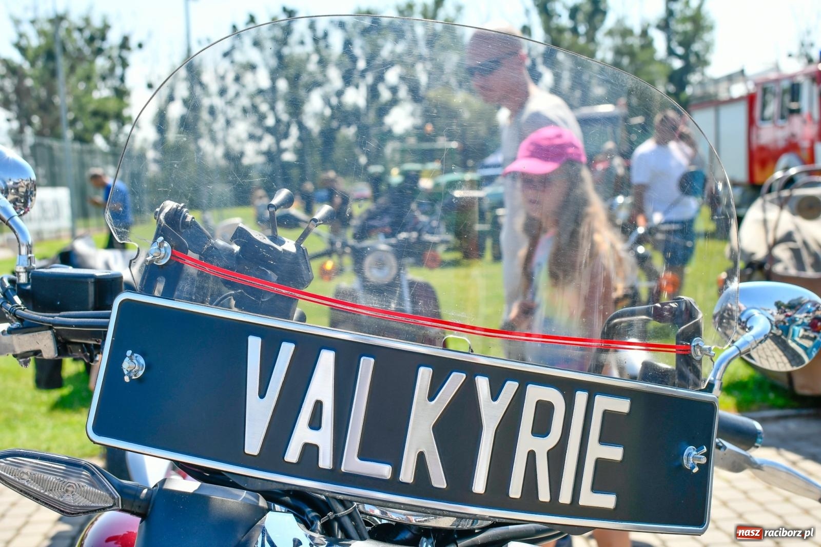 Zdjęcie w galerii na portalu naszraciborz.pl: Stare samochody i motocykle na zlocie w Zabełkowie [FOTO i WIDEO] wiadomości z regionu