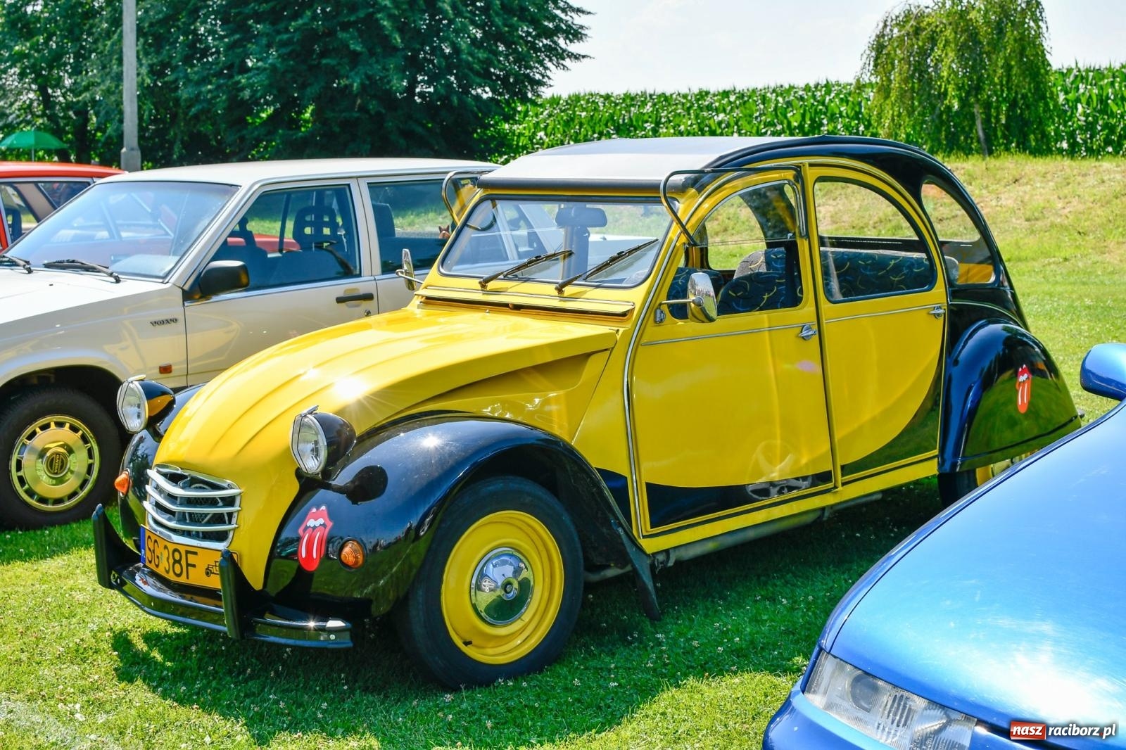 Zdjęcie w galerii na portalu naszraciborz.pl: Stare samochody i motocykle na zlocie w Zabełkowie [FOTO i WIDEO] wiadomości z regionu