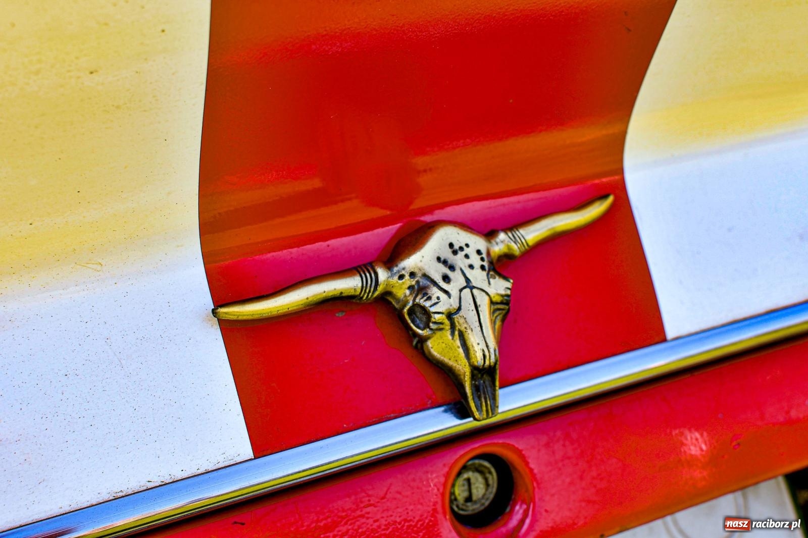 Zdjęcie w galerii na portalu naszraciborz.pl: Stare samochody i motocykle na zlocie w Zabełkowie [FOTO i WIDEO] wiadomości z regionu