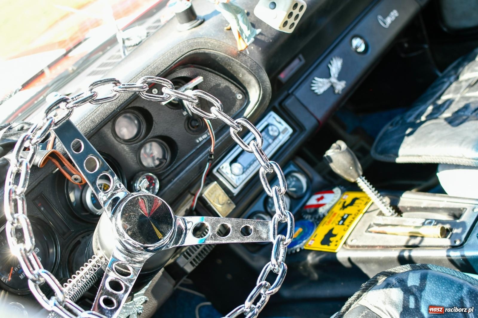 Zdjęcie w galerii na portalu naszraciborz.pl: Stare samochody i motocykle na zlocie w Zabełkowie [FOTO i WIDEO] wiadomości z regionu