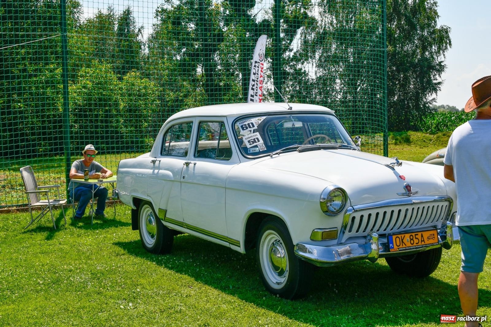 Zdjęcie w galerii na portalu naszraciborz.pl: Stare samochody i motocykle na zlocie w Zabełkowie [FOTO i WIDEO] wiadomości z regionu