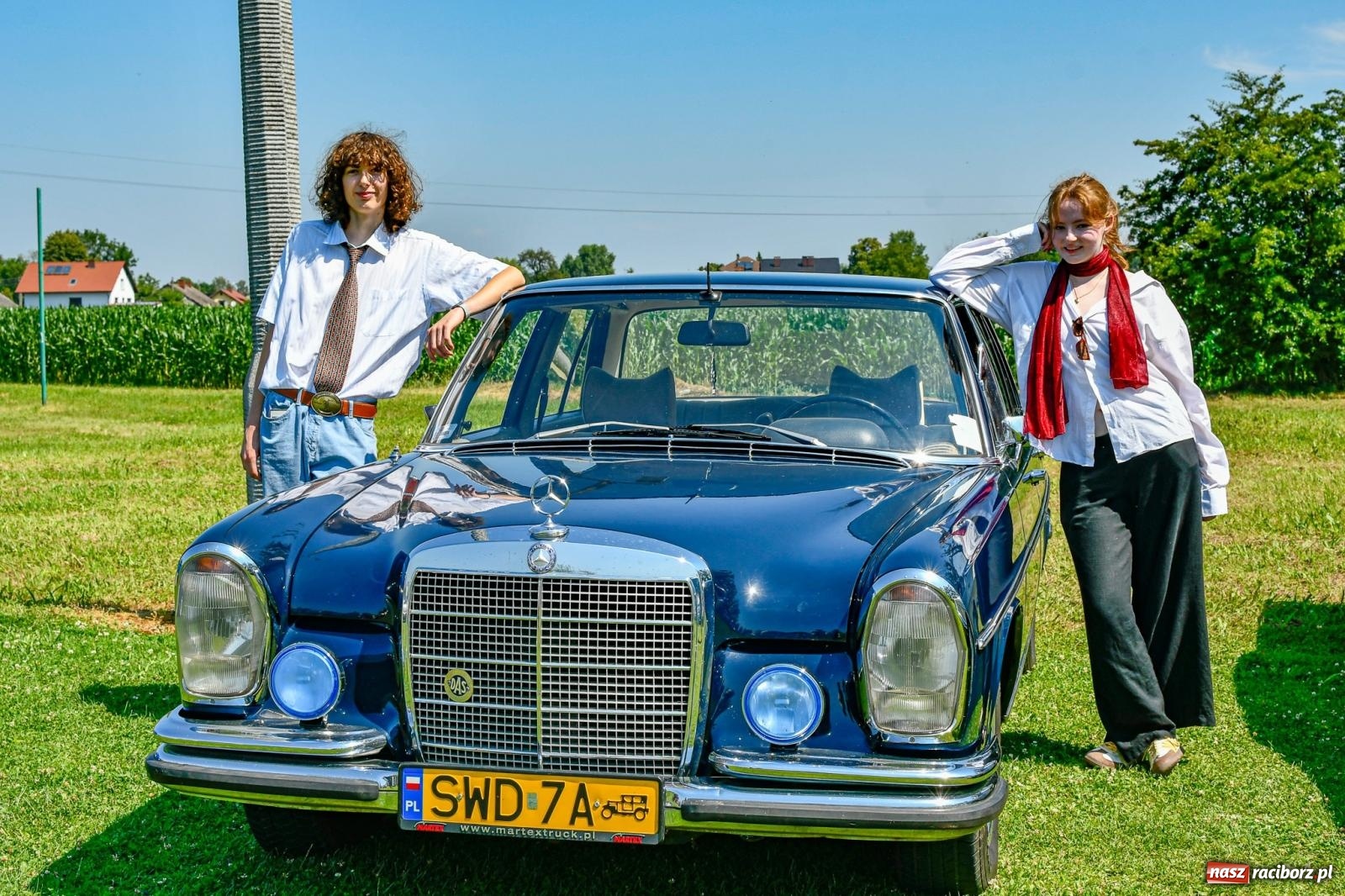 Zdjęcie w galerii na portalu naszraciborz.pl: Stare samochody i motocykle na zlocie w Zabełkowie [FOTO i WIDEO] wiadomości z regionu