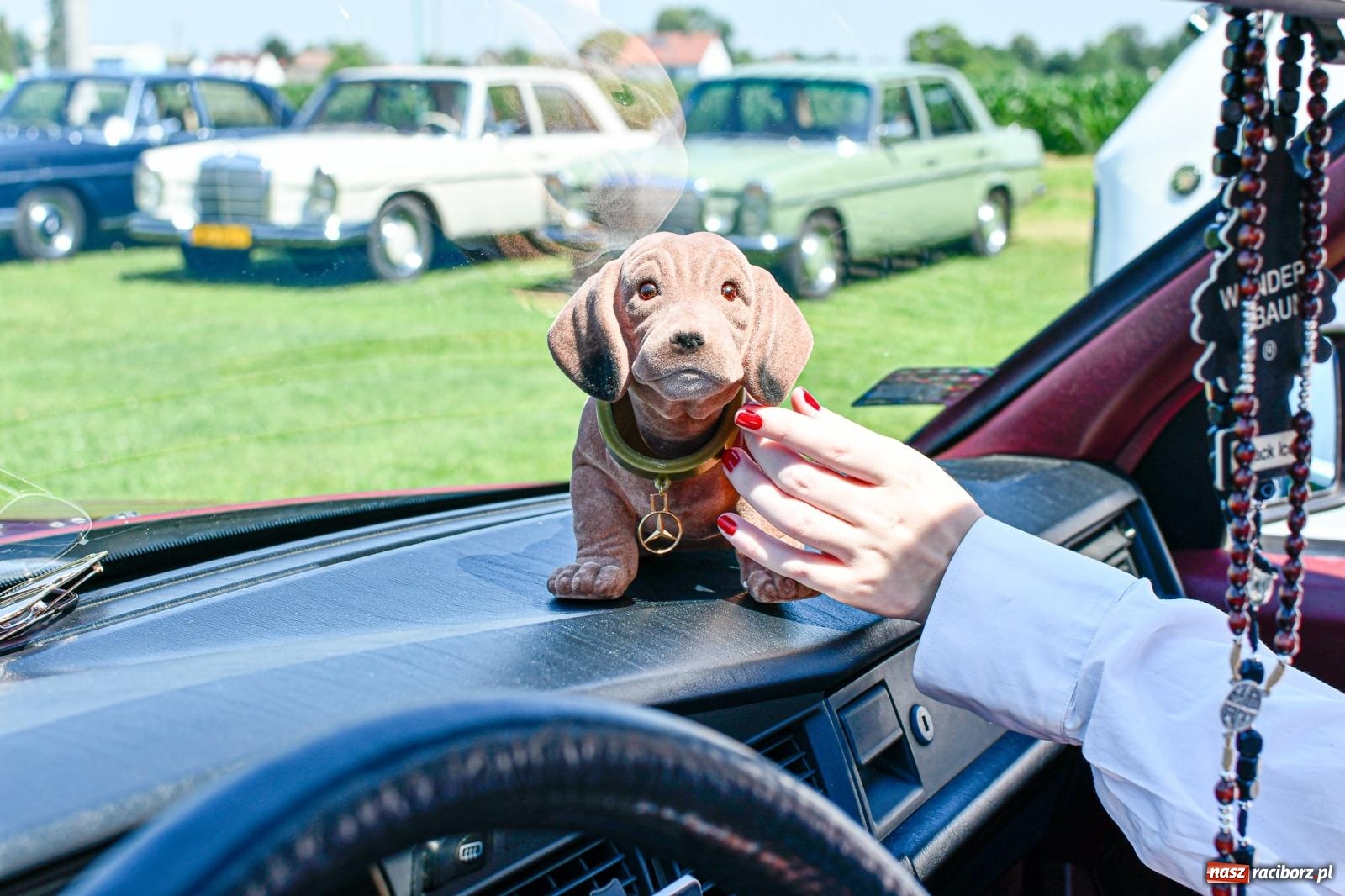 Zdjęcie w galerii na portalu naszraciborz.pl: Stare samochody i motocykle na zlocie w Zabełkowie [FOTO i WIDEO] wiadomości z regionu