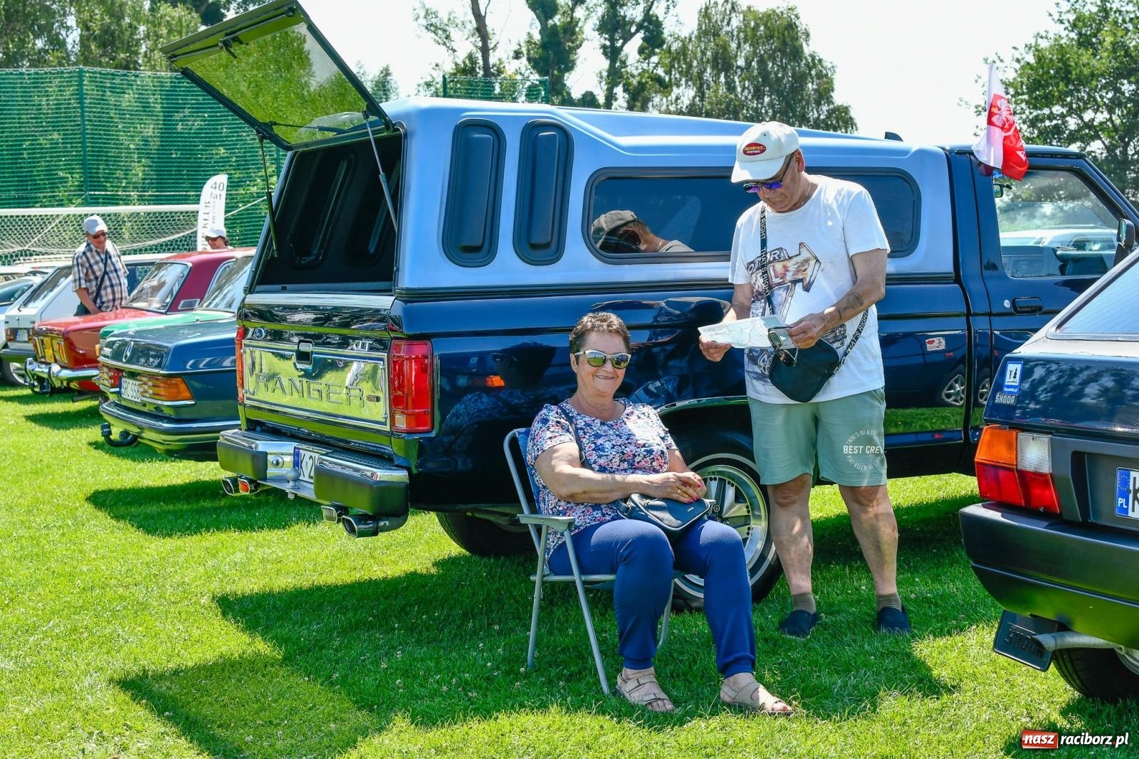 Zdjęcie w galerii na portalu naszraciborz.pl: Stare samochody i motocykle na zlocie w Zabełkowie [FOTO i WIDEO] wiadomości z regionu
