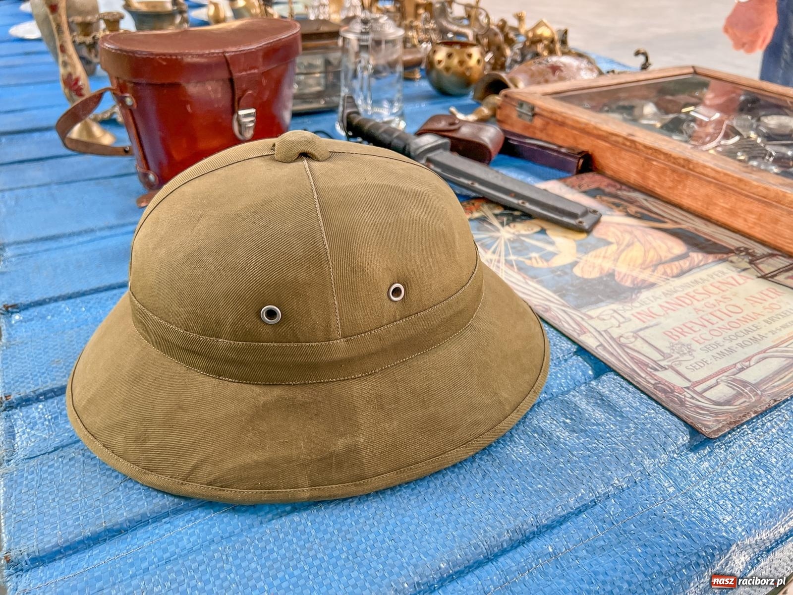 Zdjęcie w galerii na portalu naszraciborz.pl: Ciekawostki z pietrowickiego targu staroci [FOTO i WIDEO] wiadomości z regionu