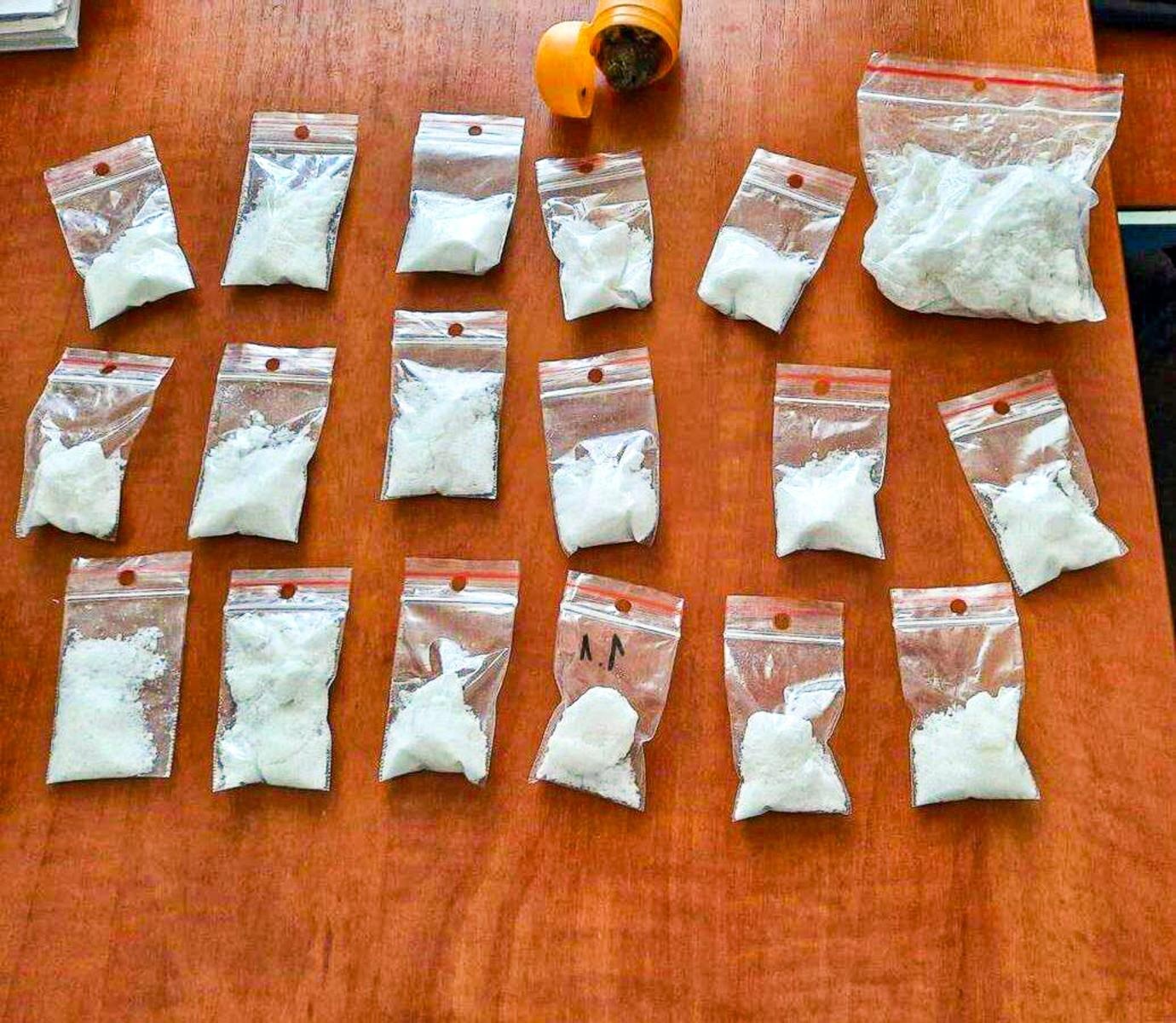 Zdjęcie w galerii na portalu naszraciborz.pl: 1300 działek dilerskich narkotyków przejętych przez policję wiadomości z regionu