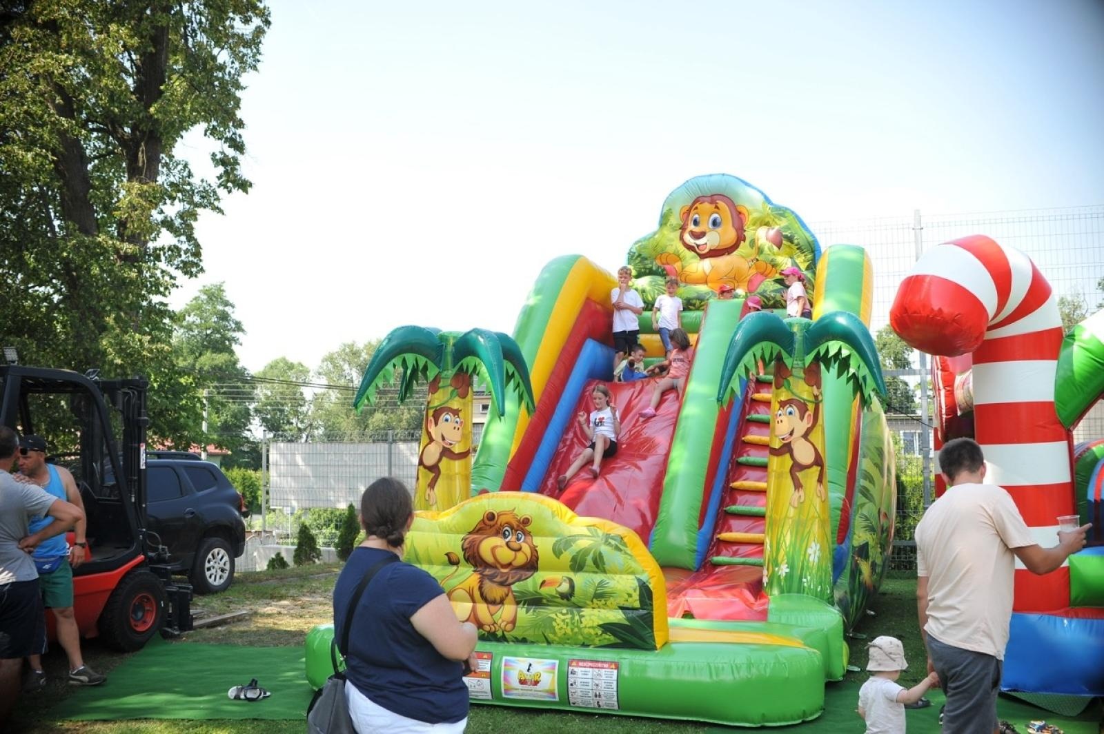Zdjęcie w galerii na portalu naszraciborz.pl: Krzyżanowice triumfują na strażackich zawodach dzieci w Samborowicach wiadomości z regionu