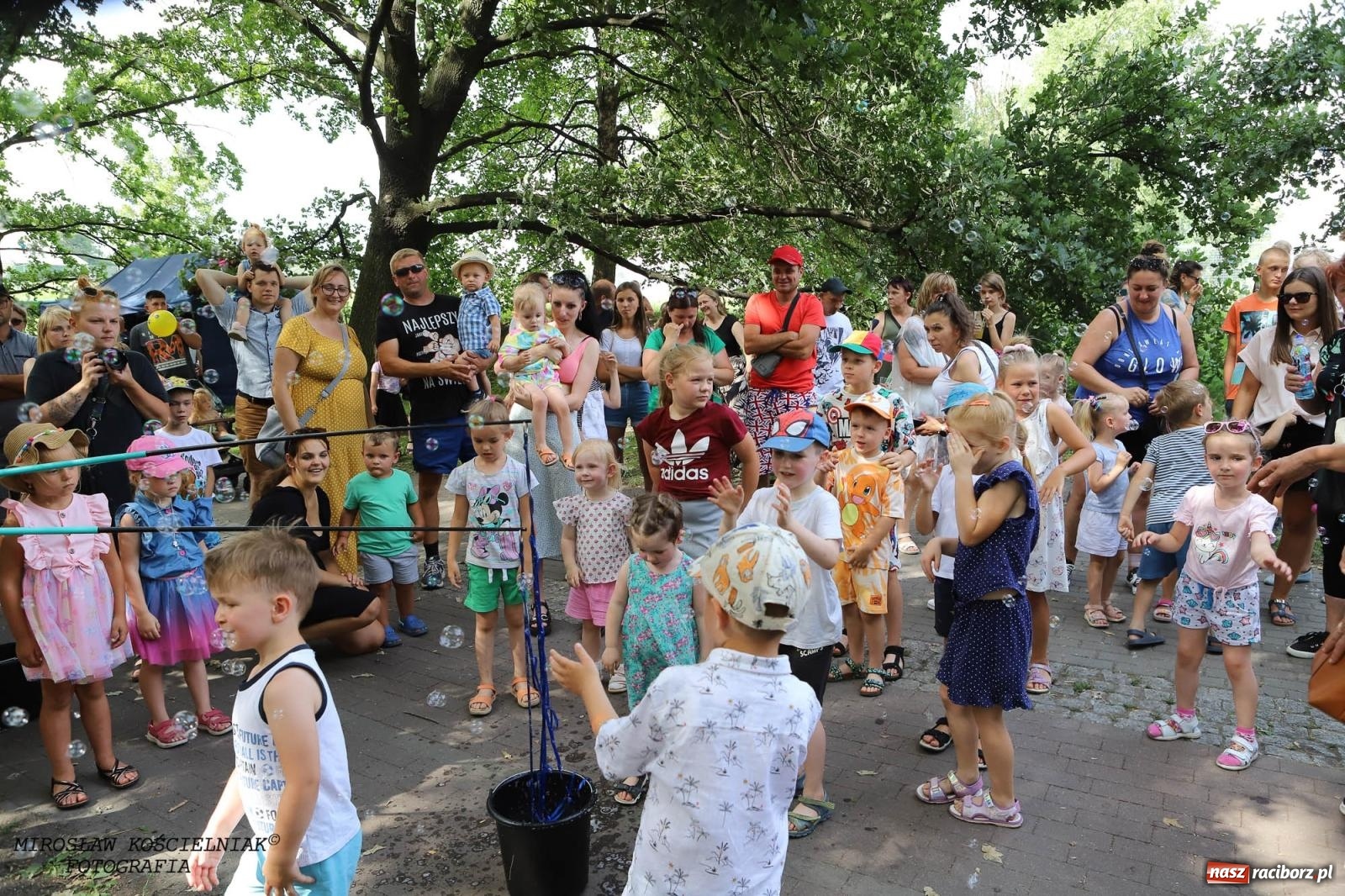 Zdjęcie w galerii na portalu naszraciborz.pl: Kolorowo na raciborskich bulwarach [FOTO] wiadomości z regionu