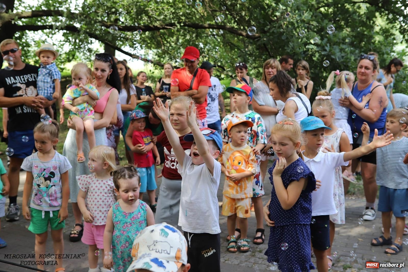 Zdjęcie w galerii na portalu naszraciborz.pl: Kolorowo na raciborskich bulwarach [FOTO] wiadomości z regionu