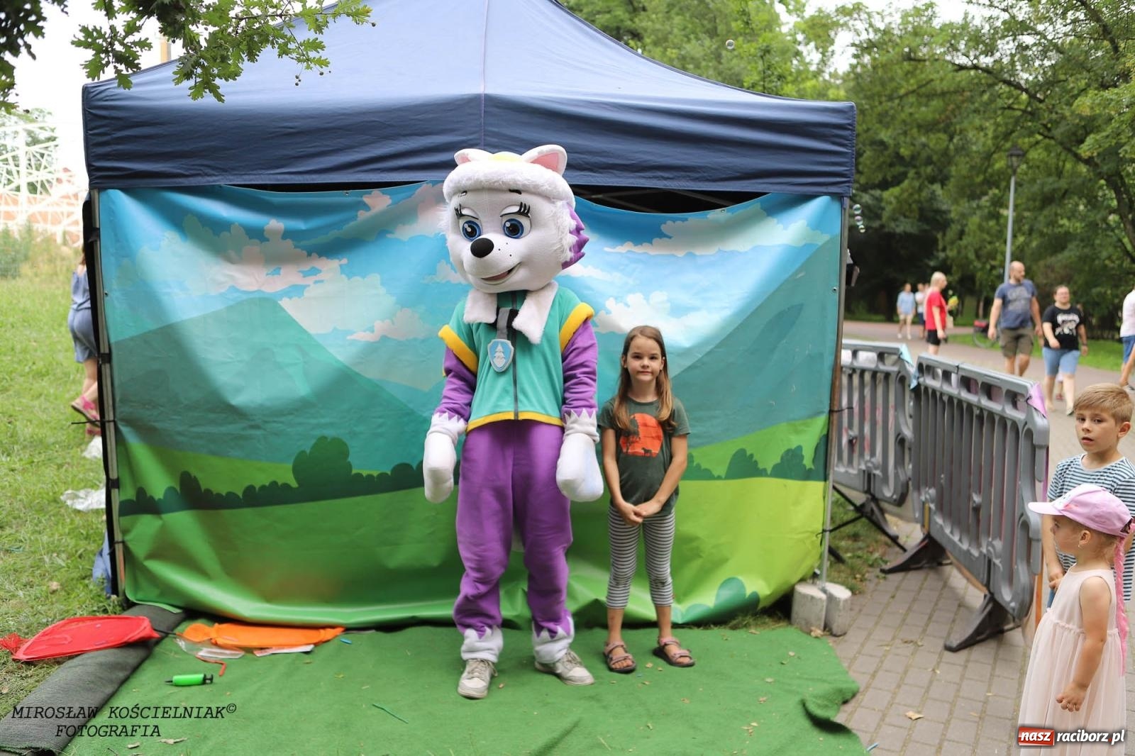 Zdjęcie w galerii na portalu naszraciborz.pl: Kolorowo na raciborskich bulwarach [FOTO] wiadomości z regionu
