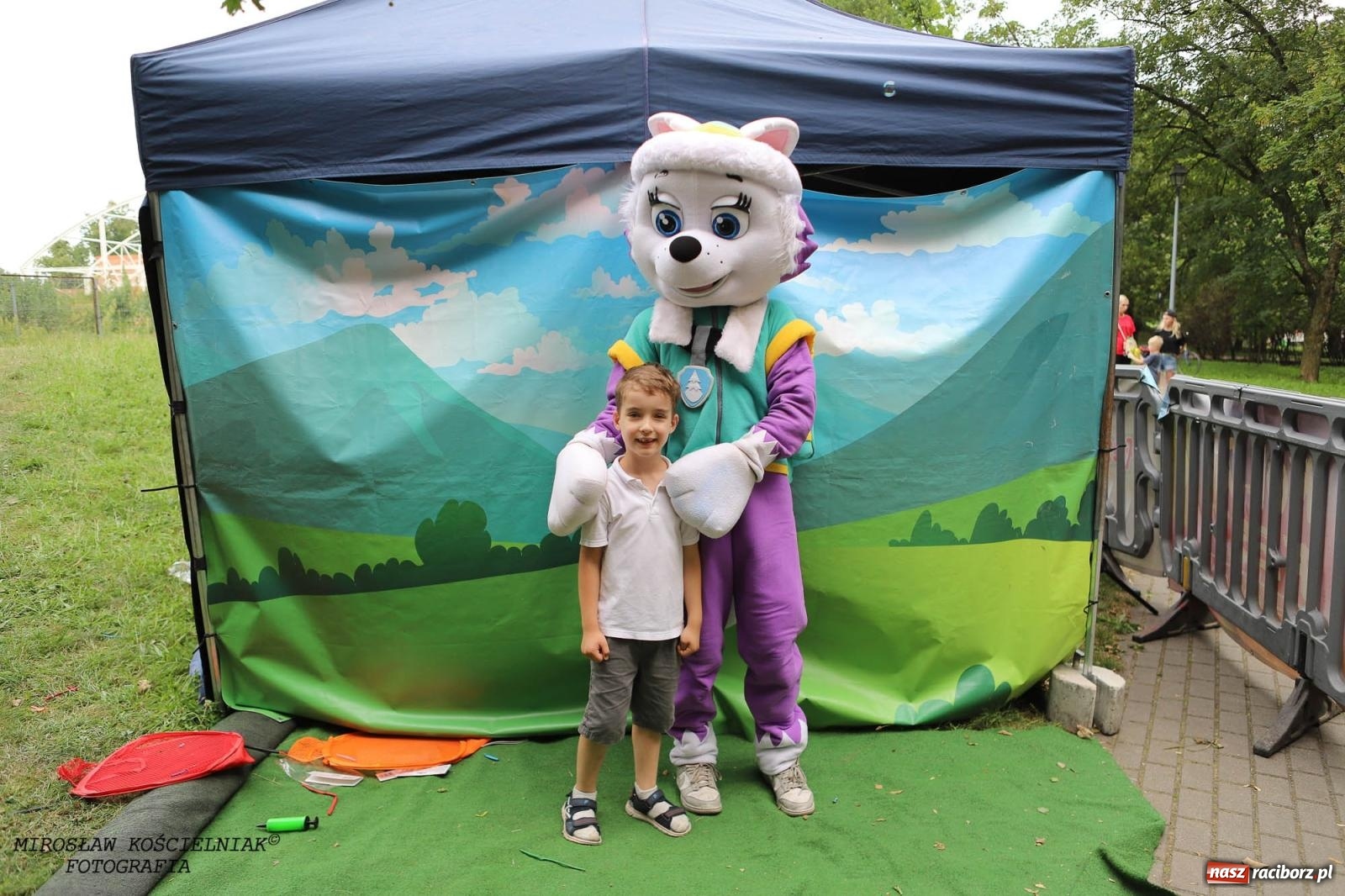 Zdjęcie w galerii na portalu naszraciborz.pl: Kolorowo na raciborskich bulwarach [FOTO] wiadomości z regionu