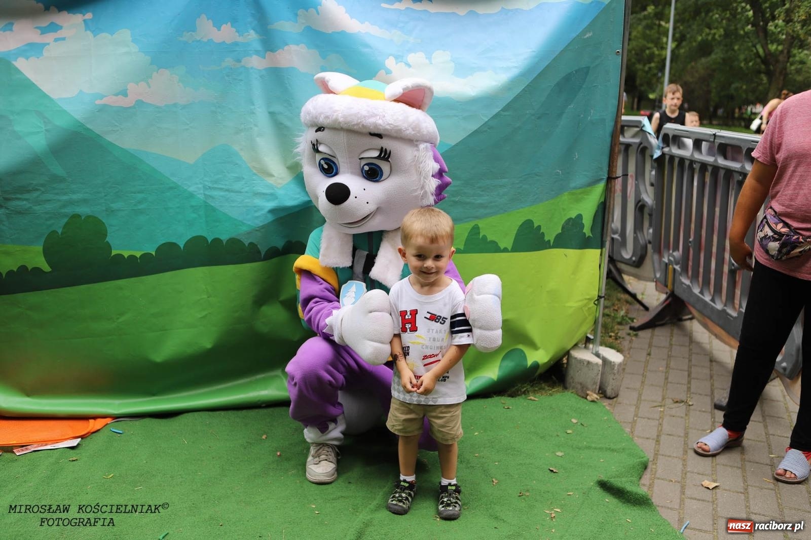Zdjęcie w galerii na portalu naszraciborz.pl: Kolorowo na raciborskich bulwarach [FOTO] wiadomości z regionu