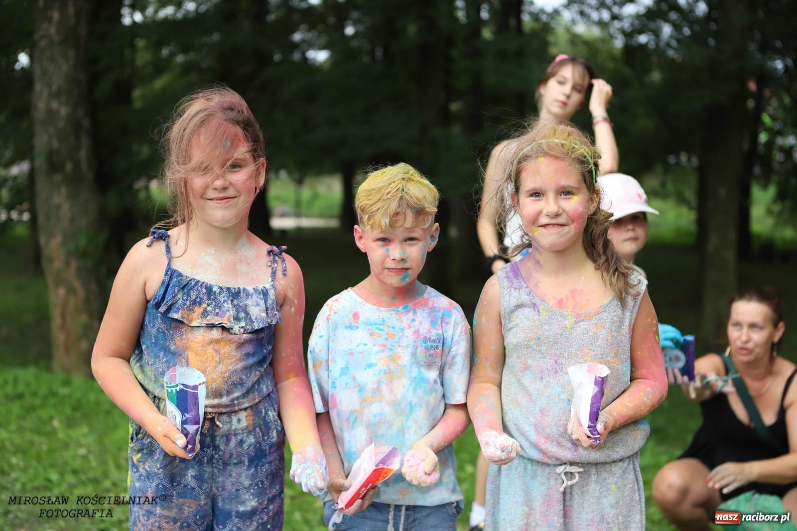 Zdjęcie w galerii na portalu naszraciborz.pl: Kolorowo na raciborskich bulwarach [FOTO] wiadomości z regionu