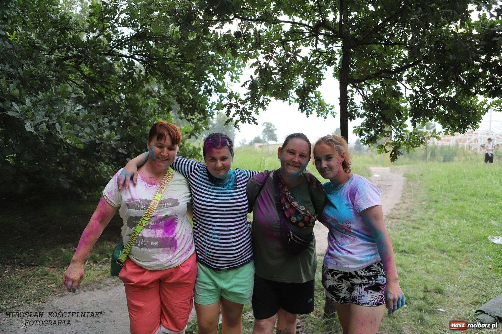 Zdjęcie w galerii na portalu naszraciborz.pl: Kolorowo na raciborskich bulwarach [FOTO] wiadomości z regionu