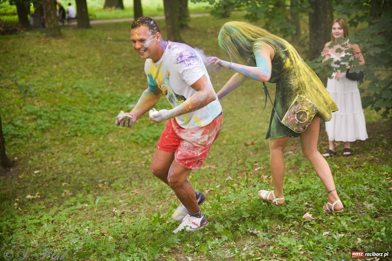 Zdjęcie w galerii na portalu naszraciborz.pl: Kolorowo na raciborskich bulwarach [FOTO] wiadomości z regionu