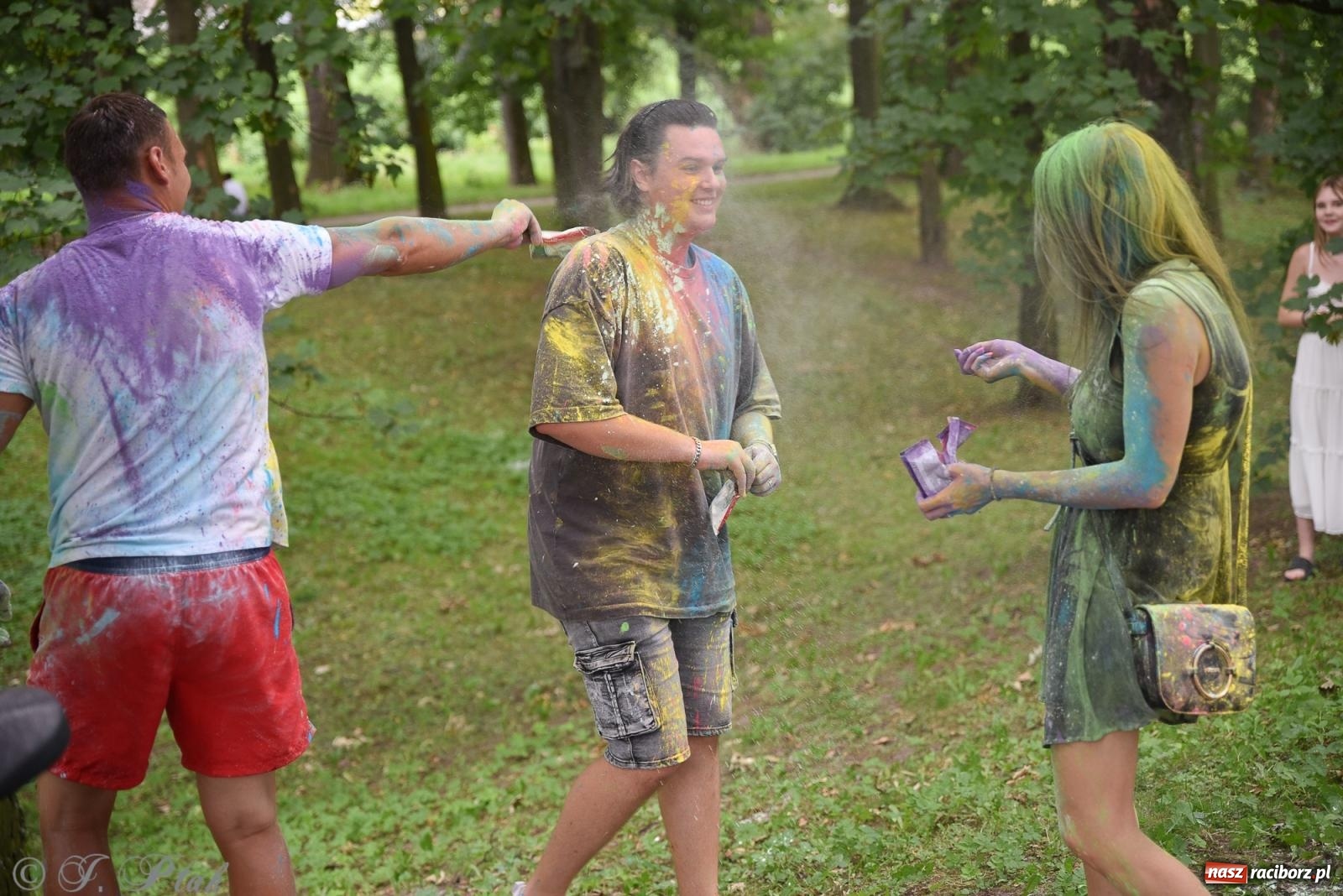 Zdjęcie w galerii na portalu naszraciborz.pl: Kolorowo na raciborskich bulwarach [FOTO] wiadomości z regionu