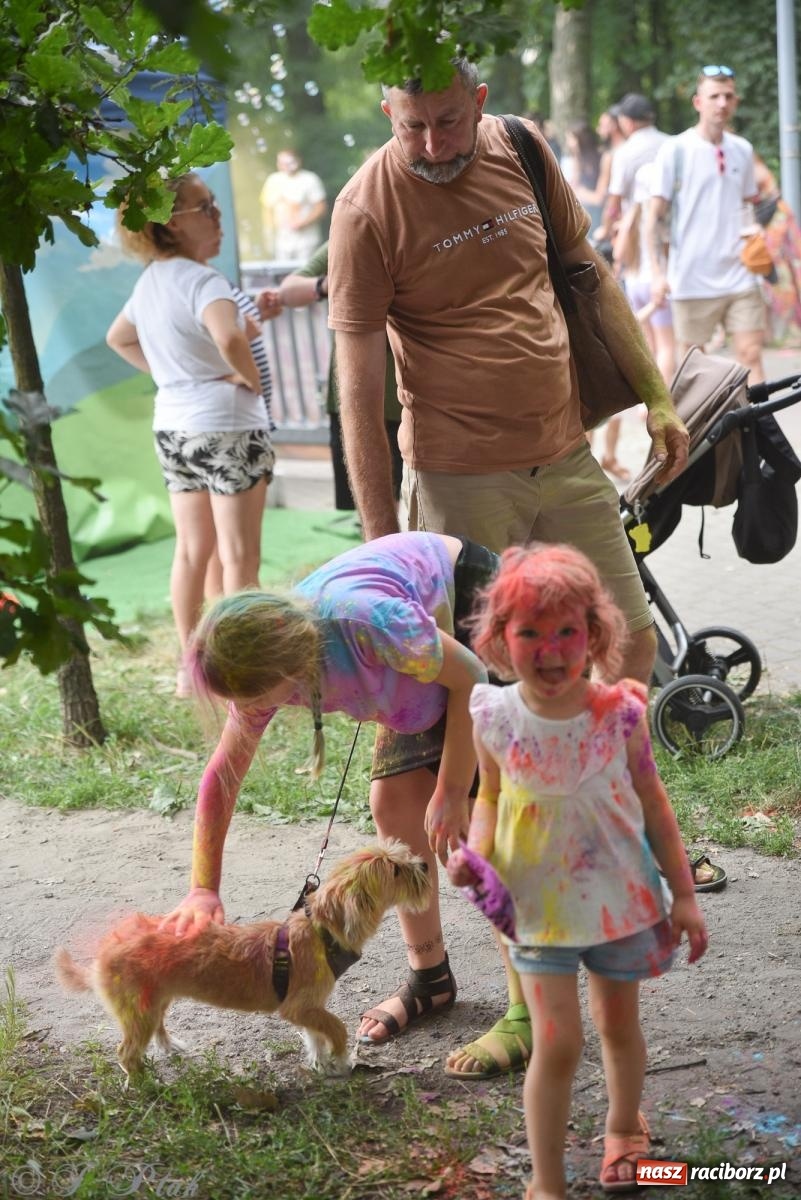 Zdjęcie w galerii na portalu naszraciborz.pl: Kolorowo na raciborskich bulwarach [FOTO] wiadomości z regionu