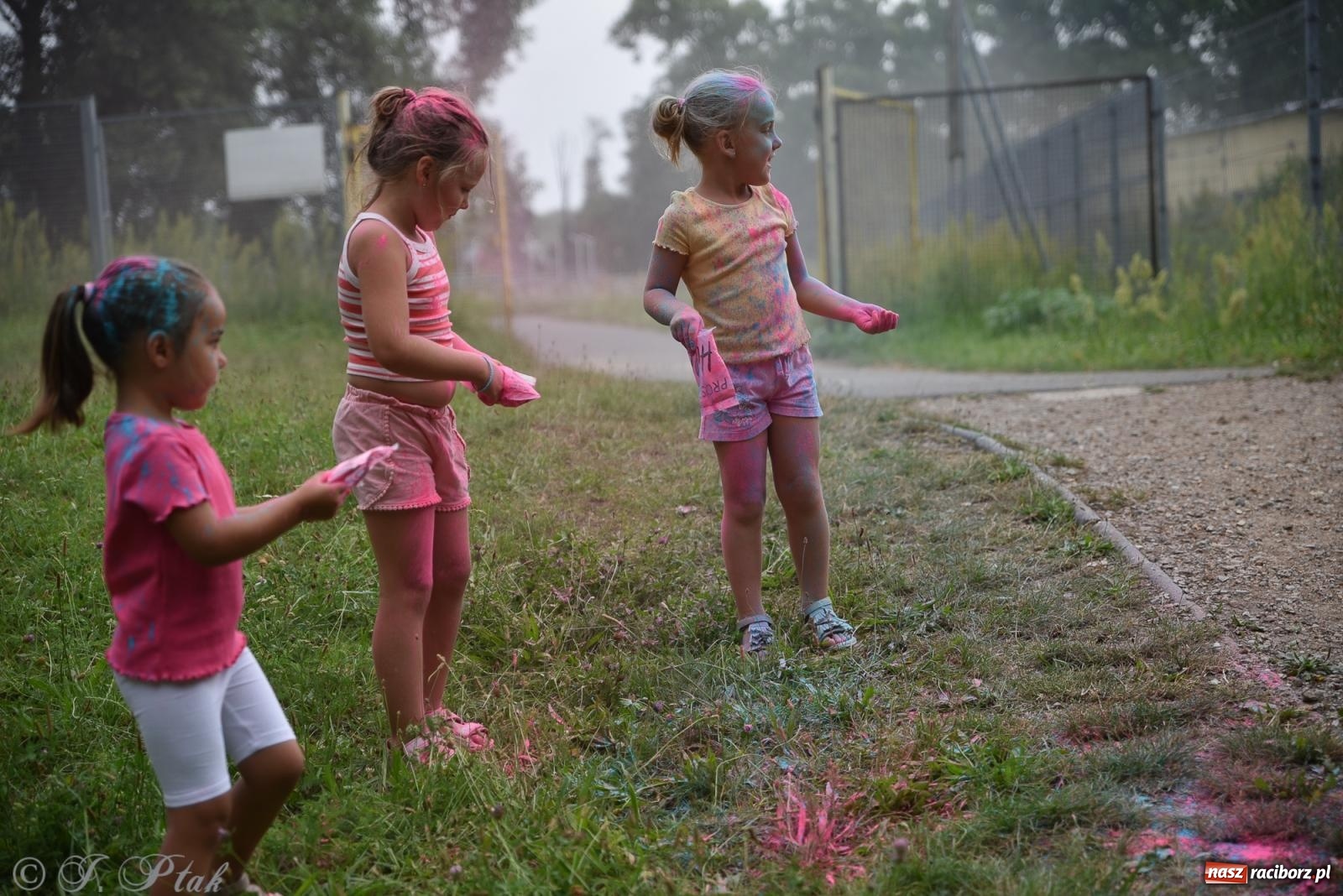 Zdjęcie w galerii na portalu naszraciborz.pl: Kolorowo na raciborskich bulwarach [FOTO] wiadomości z regionu