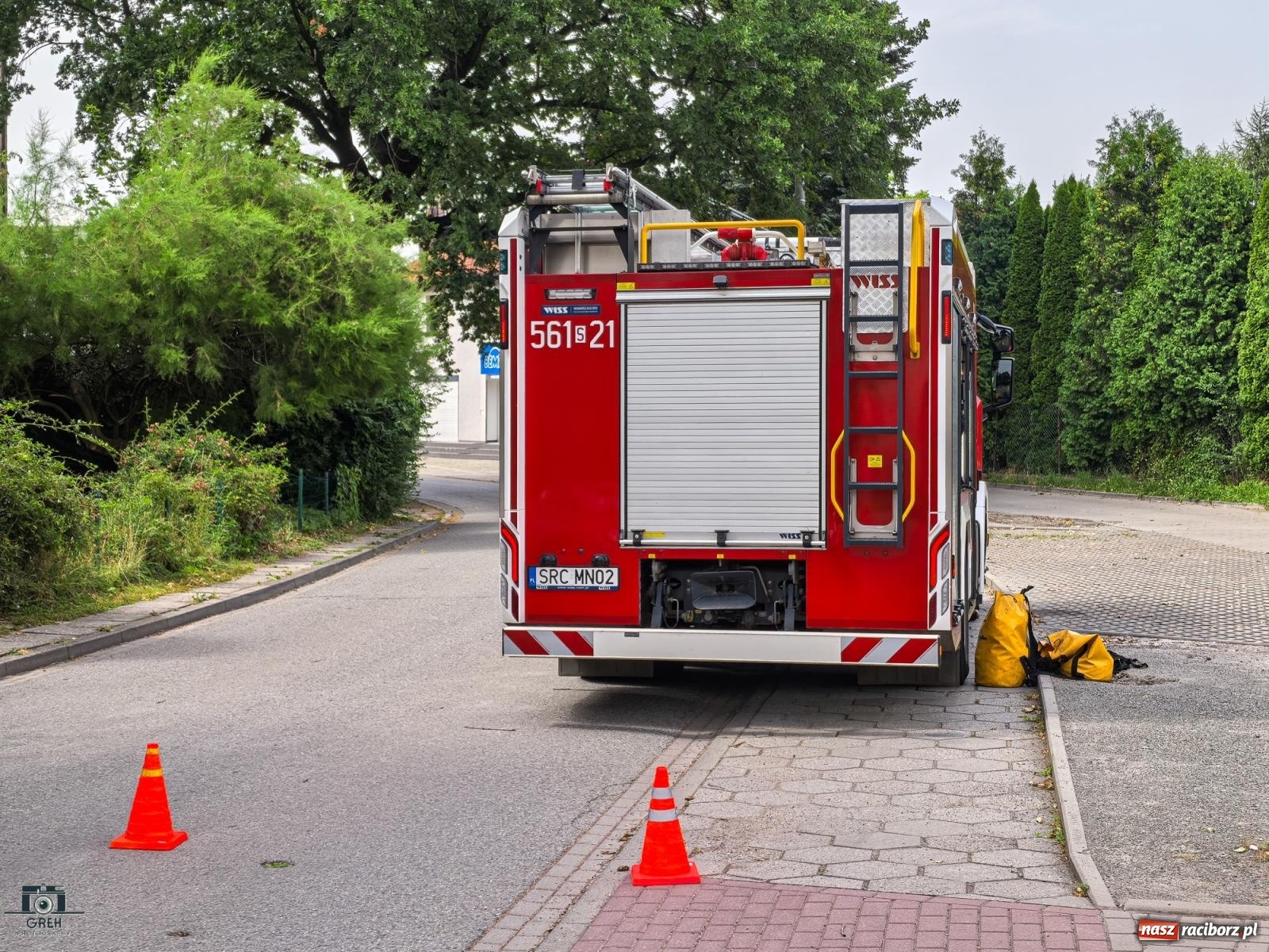 Zdjęcie w galerii na portalu naszraciborz.pl: Strażacy w akcji za hotelem przy Bosackiej [FOTO] wiadomości z regionu