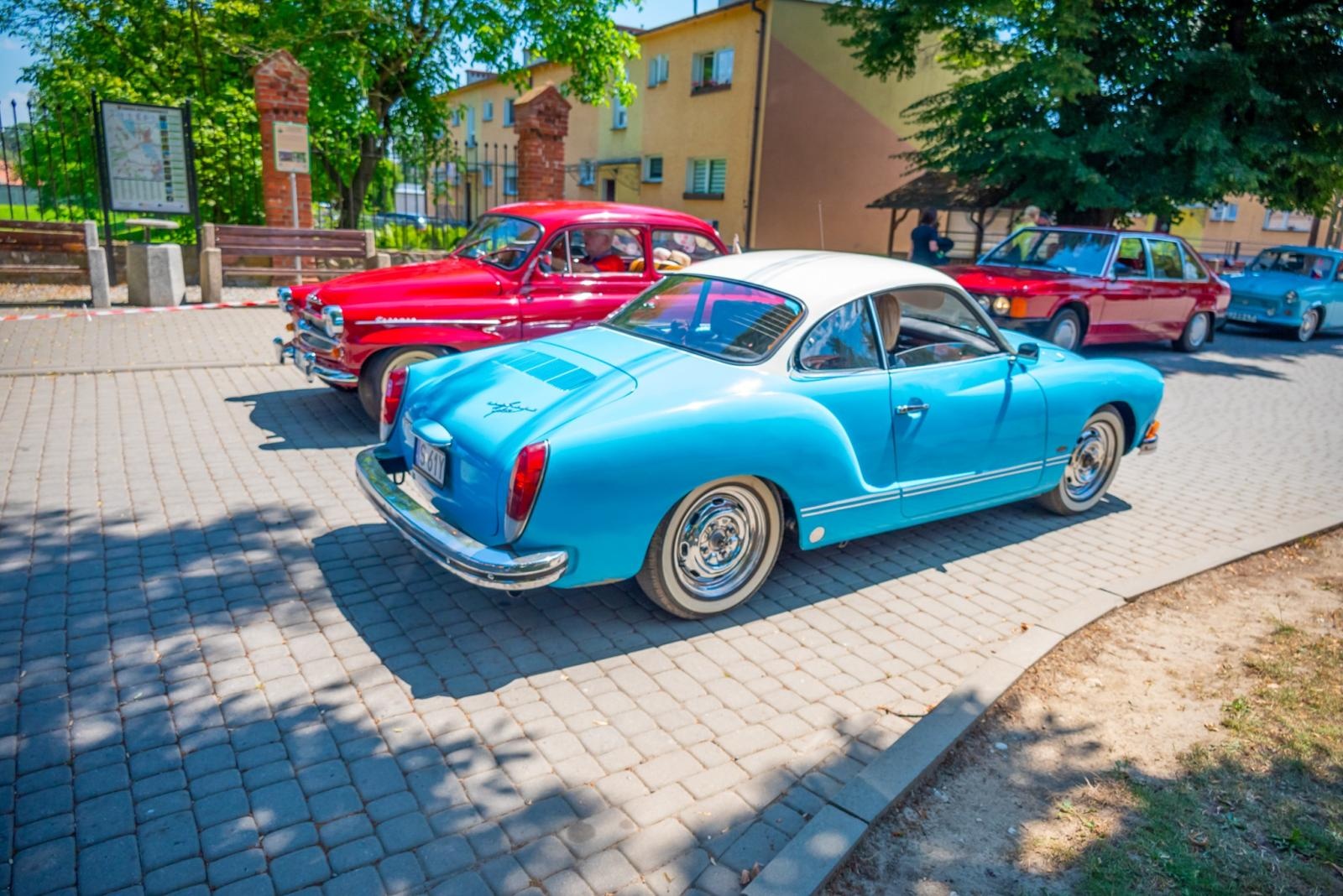 Zdjęcie w galerii na portalu naszraciborz.pl: Oldtimery na zamku w Tworkowie [FOTO] wiadomości z regionu