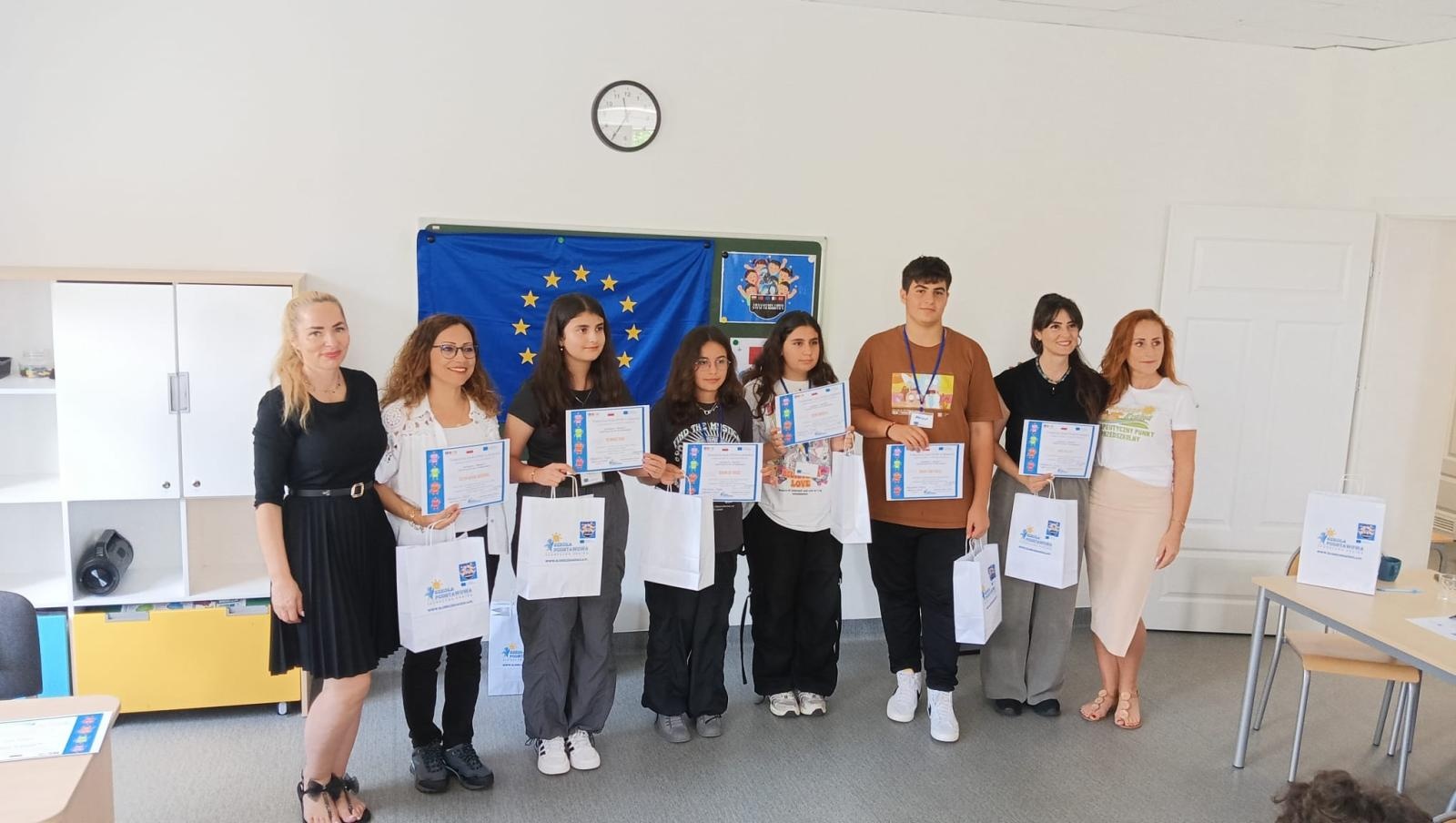 Zdjęcie w galerii na portalu naszraciborz.pl: Erasmus w raciborskiej Słonecznej Krainie. W poszukiwaniu sposobów włączania STEM i robotyki do praktyk edukacyjnych wiadomości z regionu