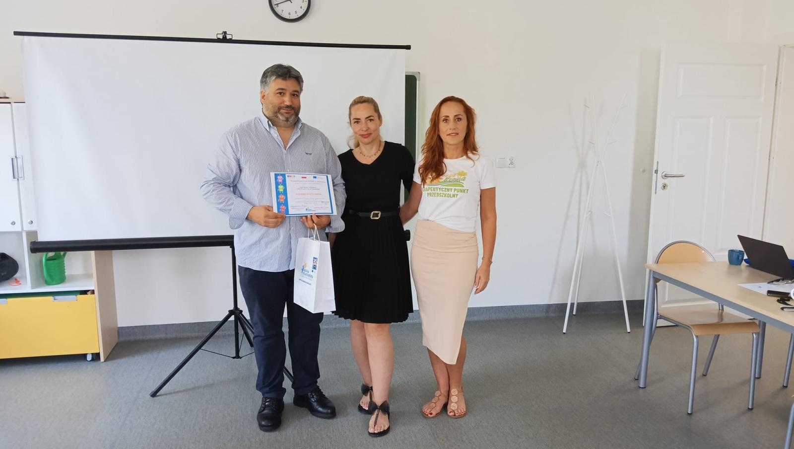 Zdjęcie w galerii na portalu naszraciborz.pl: Erasmus w raciborskiej Słonecznej Krainie. W poszukiwaniu sposobów włączania STEM i robotyki do praktyk edukacyjnych wiadomości z regionu