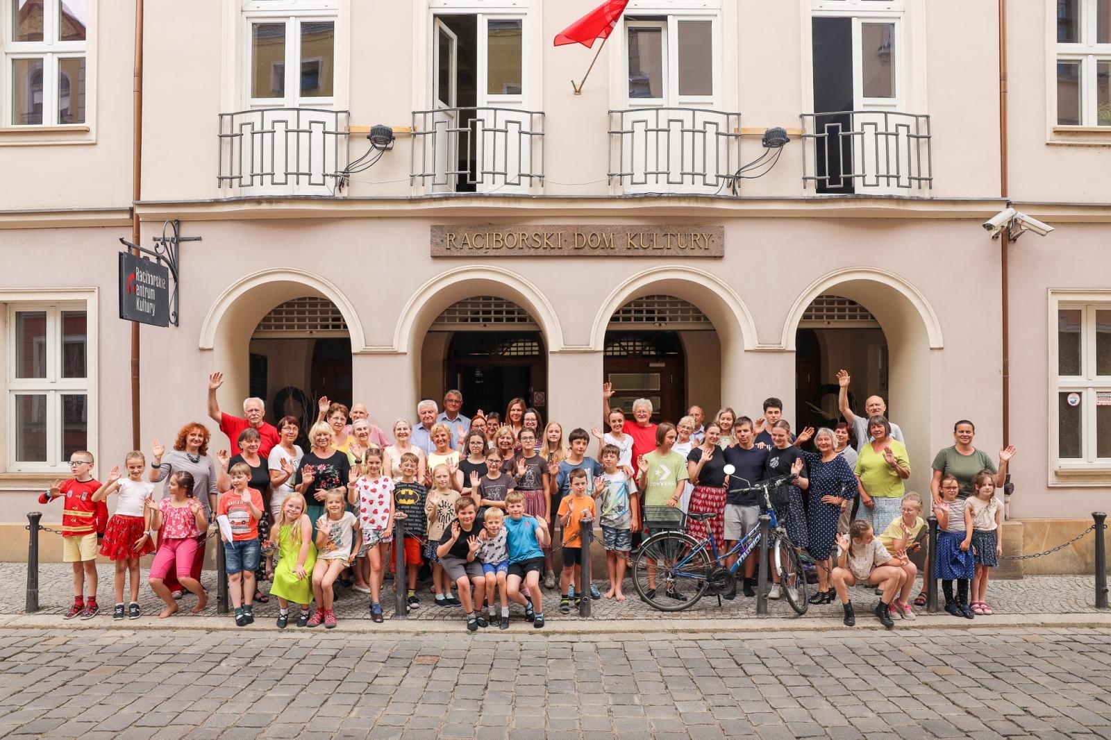 Zdjęcie w galerii na portalu naszraciborz.pl: Za nami pierwsza część polsko-czeskich spotkań z folklorem w ramach 70-lecia ZPiT Strzecha wiadomości z regionu