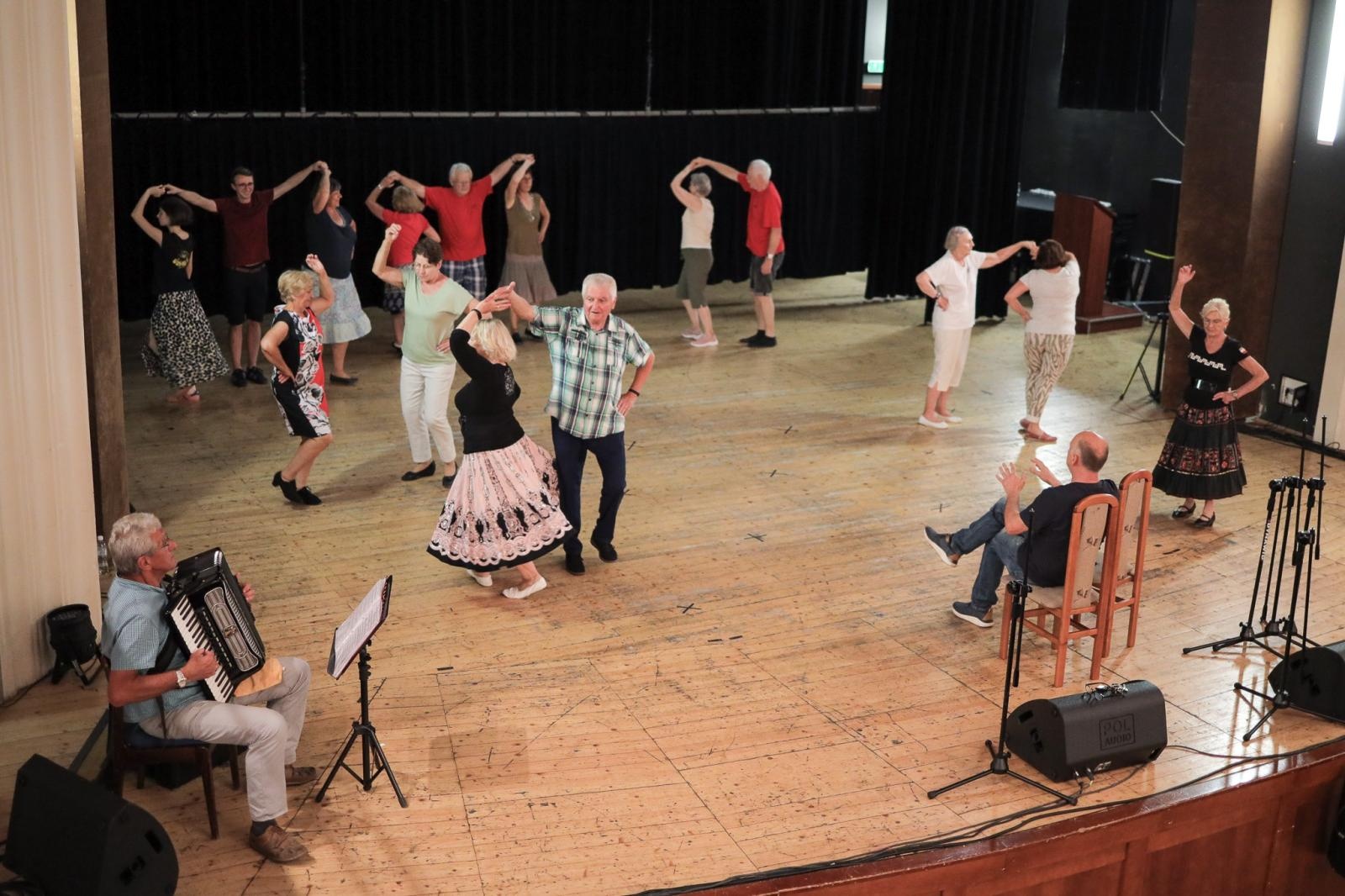 Zdjęcie w galerii na portalu naszraciborz.pl: Za nami pierwsza część polsko-czeskich spotkań z folklorem w ramach 70-lecia ZPiT Strzecha wiadomości z regionu
