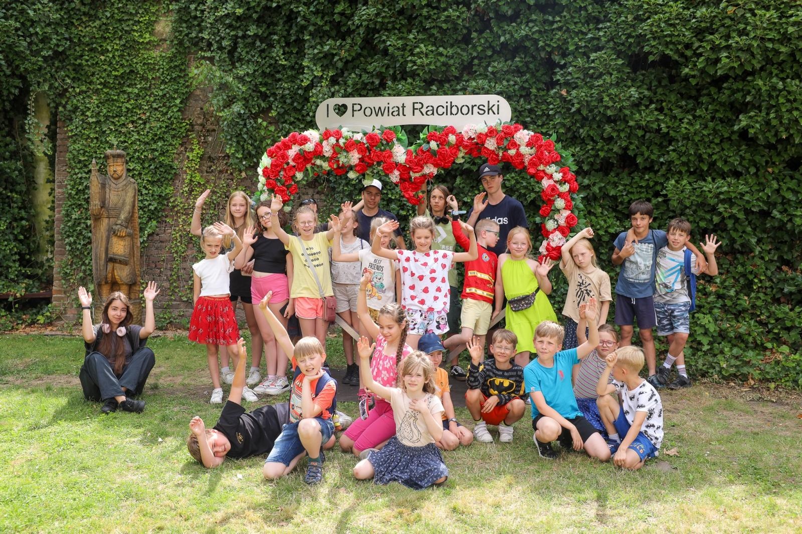 Zdjęcie w galerii na portalu naszraciborz.pl: Za nami pierwsza część polsko-czeskich spotkań z folklorem w ramach 70-lecia ZPiT Strzecha wiadomości z regionu