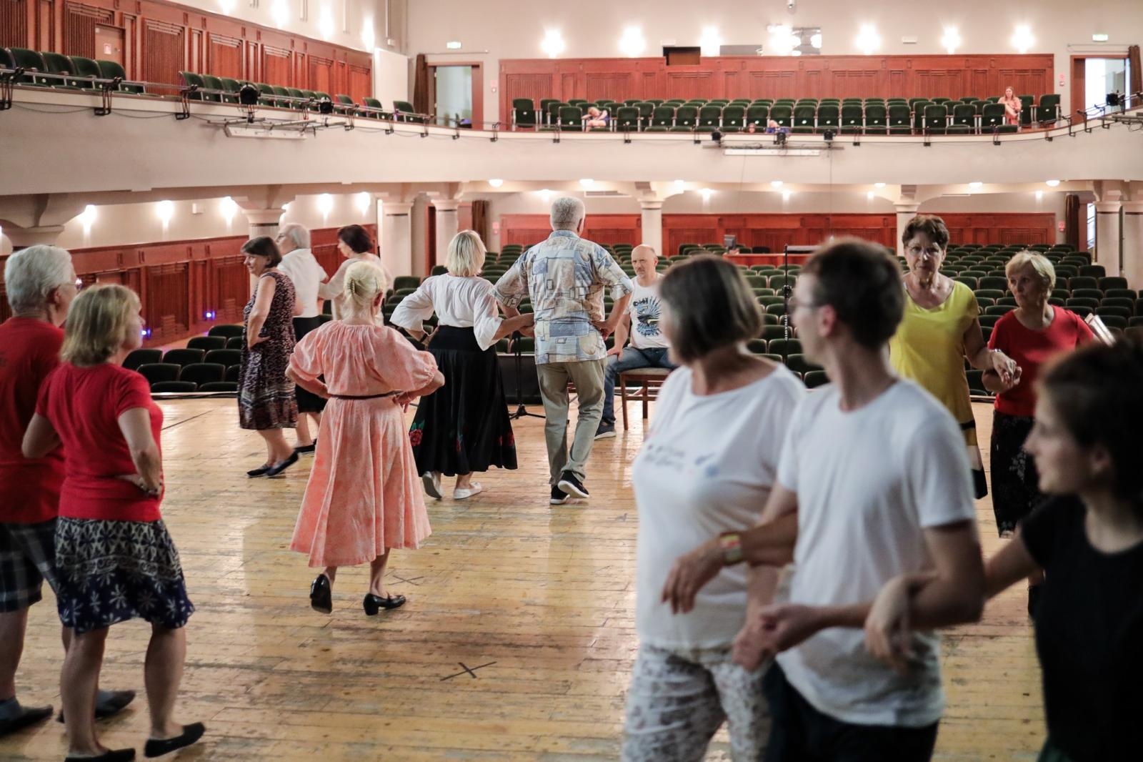 Zdjęcie w galerii na portalu naszraciborz.pl: Za nami pierwsza część polsko-czeskich spotkań z folklorem w ramach 70-lecia ZPiT Strzecha wiadomości z regionu