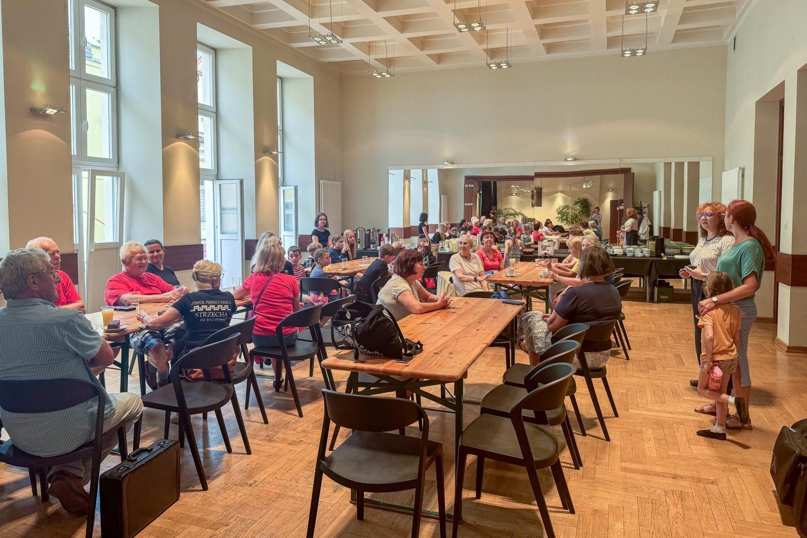 Zdjęcie w galerii na portalu naszraciborz.pl: Za nami pierwsza część polsko-czeskich spotkań z folklorem w ramach 70-lecia ZPiT Strzecha wiadomości z regionu