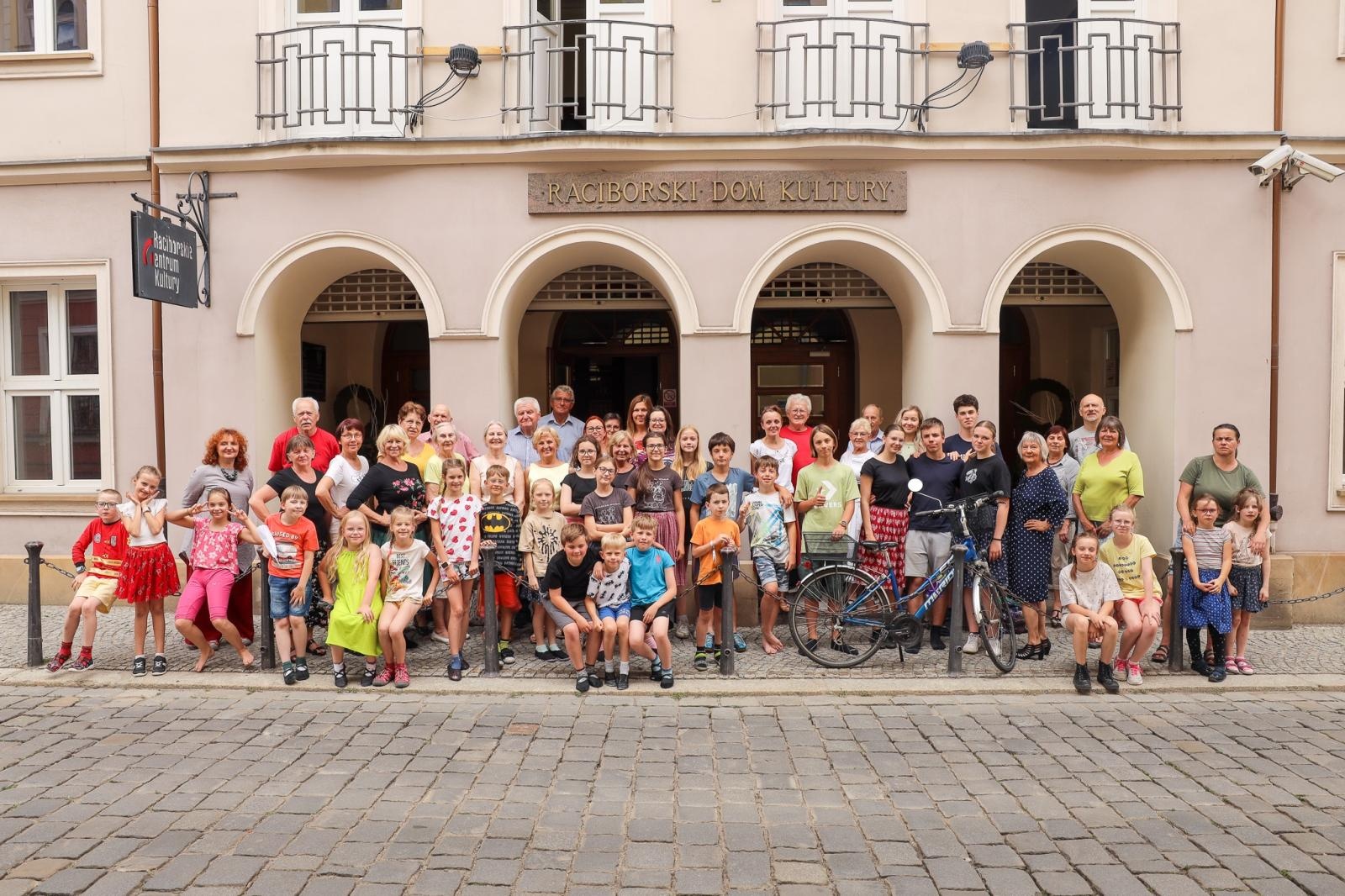 Zdjęcie w galerii na portalu naszraciborz.pl: Za nami pierwsza część polsko-czeskich spotkań z folklorem w ramach 70-lecia ZPiT Strzecha wiadomości z regionu