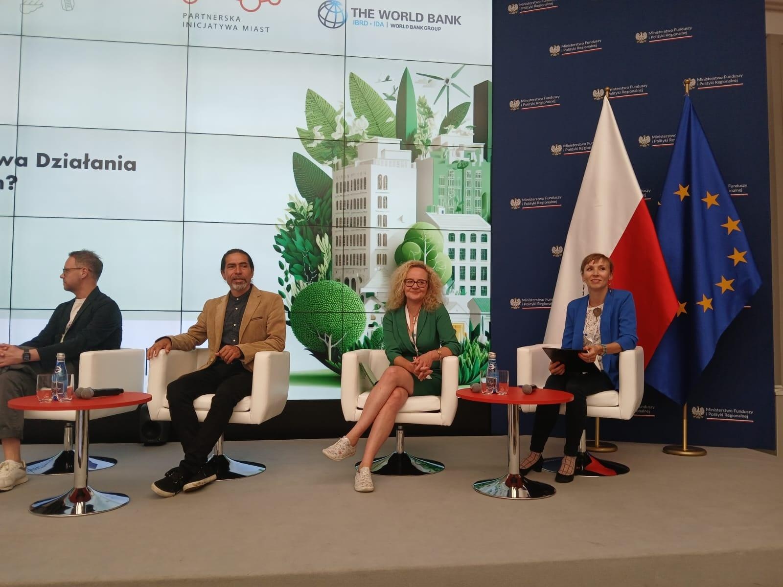 Zdjęcie w galerii na portalu naszraciborz.pl: Partnerska Inicjatywa Miast - Racibórz na konferencji inaugurującej trzecią edycję programu wiadomości z regionu