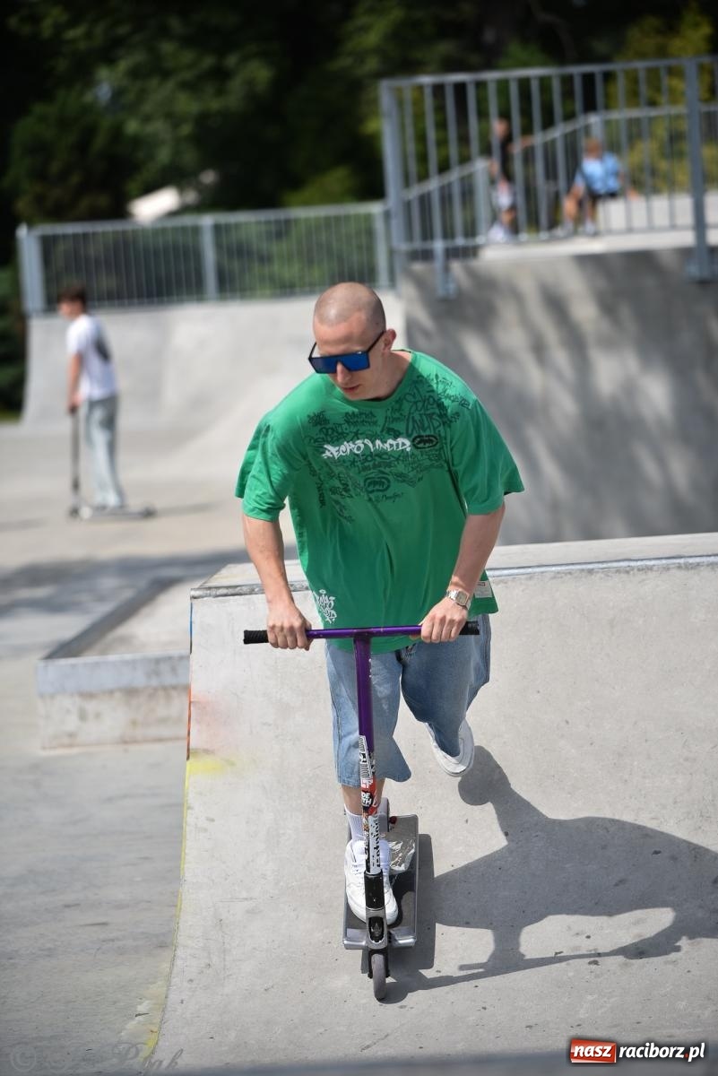 Zdjęcie w galerii na portalu naszraciborz.pl: Skatepark w Raciborzu zmodernizowany: Wakacyjne warsztaty Extreme City wiadomości z regionu