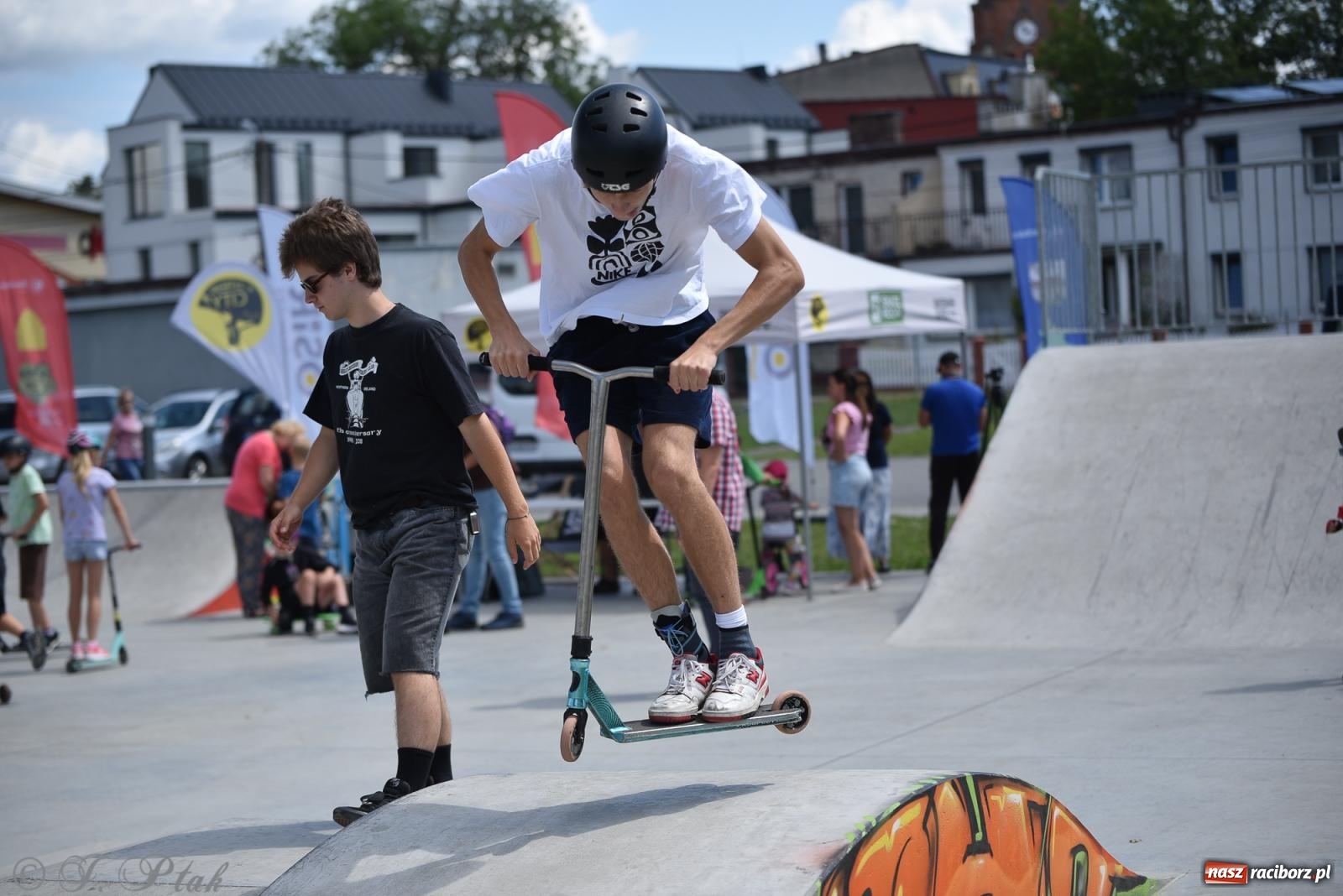Zdjęcie w galerii na portalu naszraciborz.pl: Skatepark w Raciborzu zmodernizowany: Wakacyjne warsztaty Extreme City wiadomości z regionu