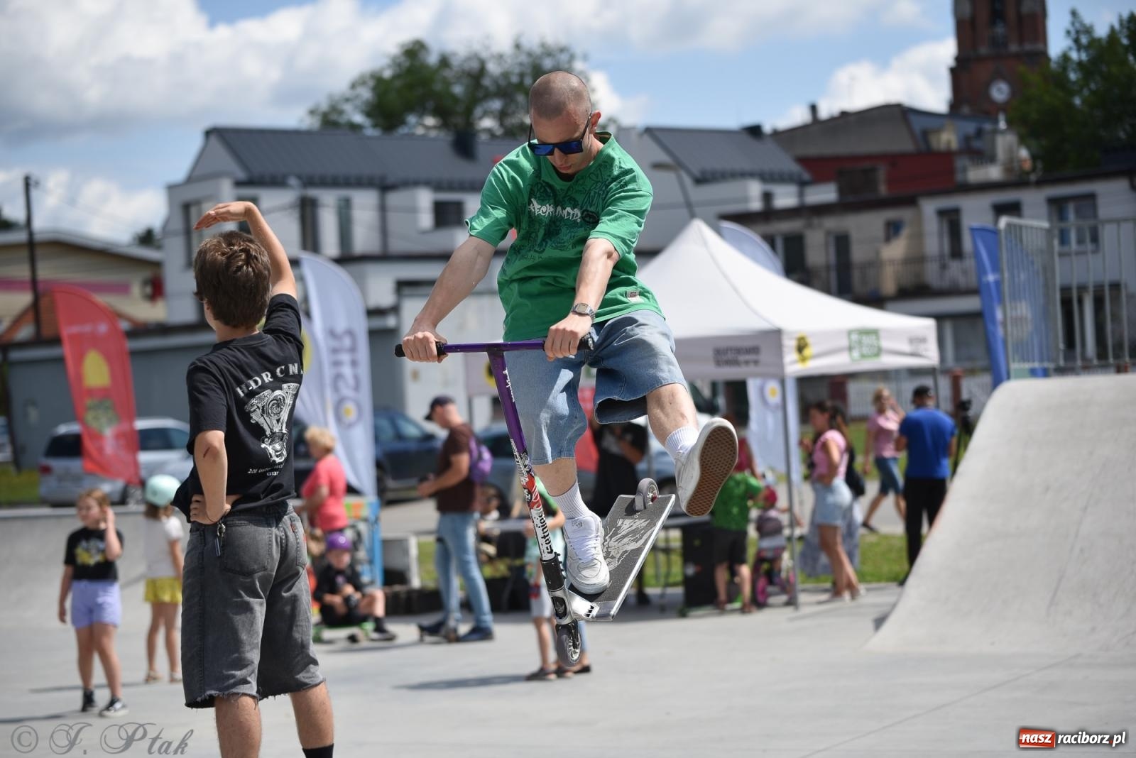 Zdjęcie w galerii na portalu naszraciborz.pl: Skatepark w Raciborzu zmodernizowany: Wakacyjne warsztaty Extreme City wiadomości z regionu