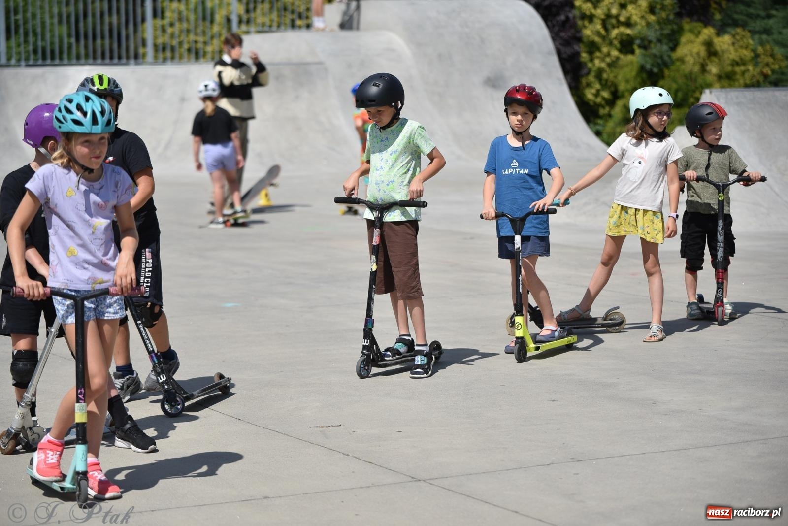 Zdjęcie w galerii na portalu naszraciborz.pl: Skatepark w Raciborzu zmodernizowany: Wakacyjne warsztaty Extreme City wiadomości z regionu