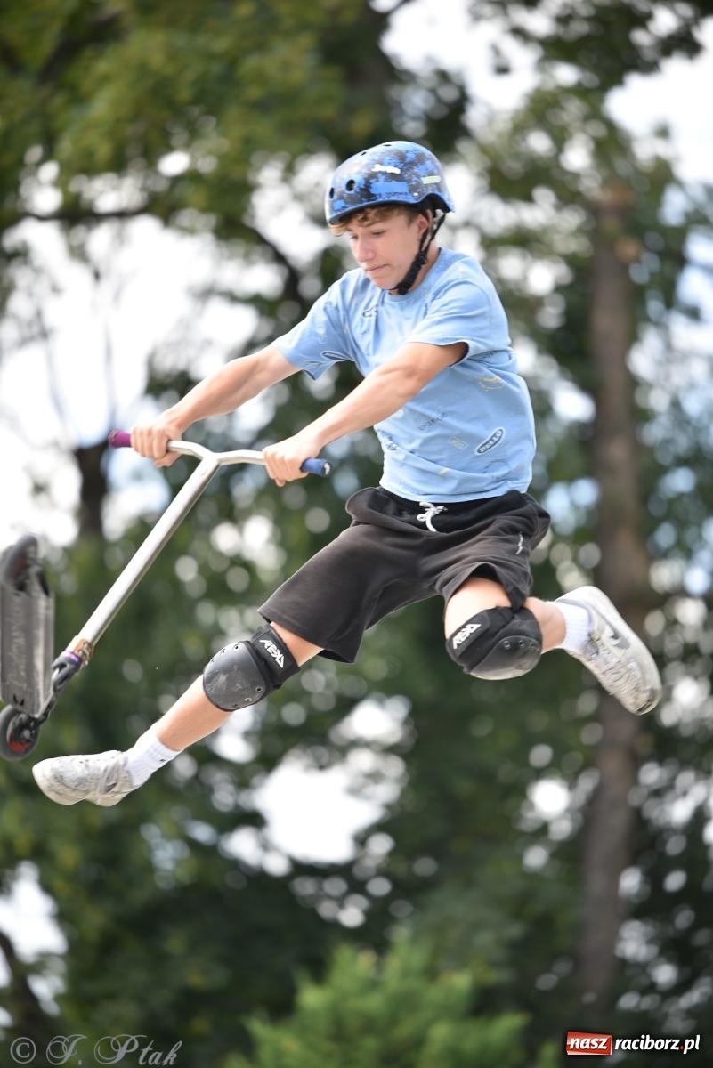Zdjęcie w galerii na portalu naszraciborz.pl: Skatepark w Raciborzu zmodernizowany: Wakacyjne warsztaty Extreme City wiadomości z regionu