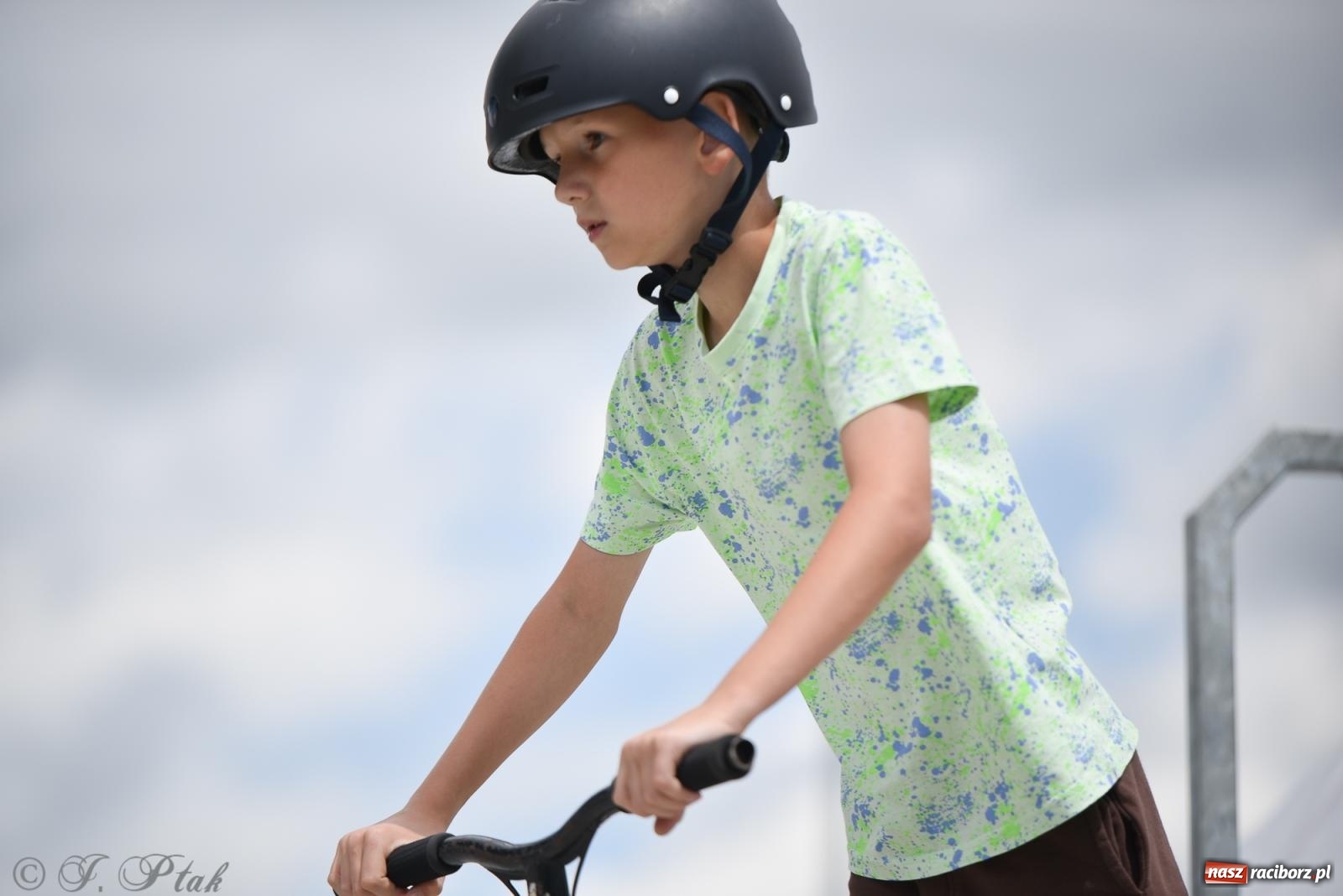 Zdjęcie w galerii na portalu naszraciborz.pl: Skatepark w Raciborzu zmodernizowany: Wakacyjne warsztaty Extreme City wiadomości z regionu