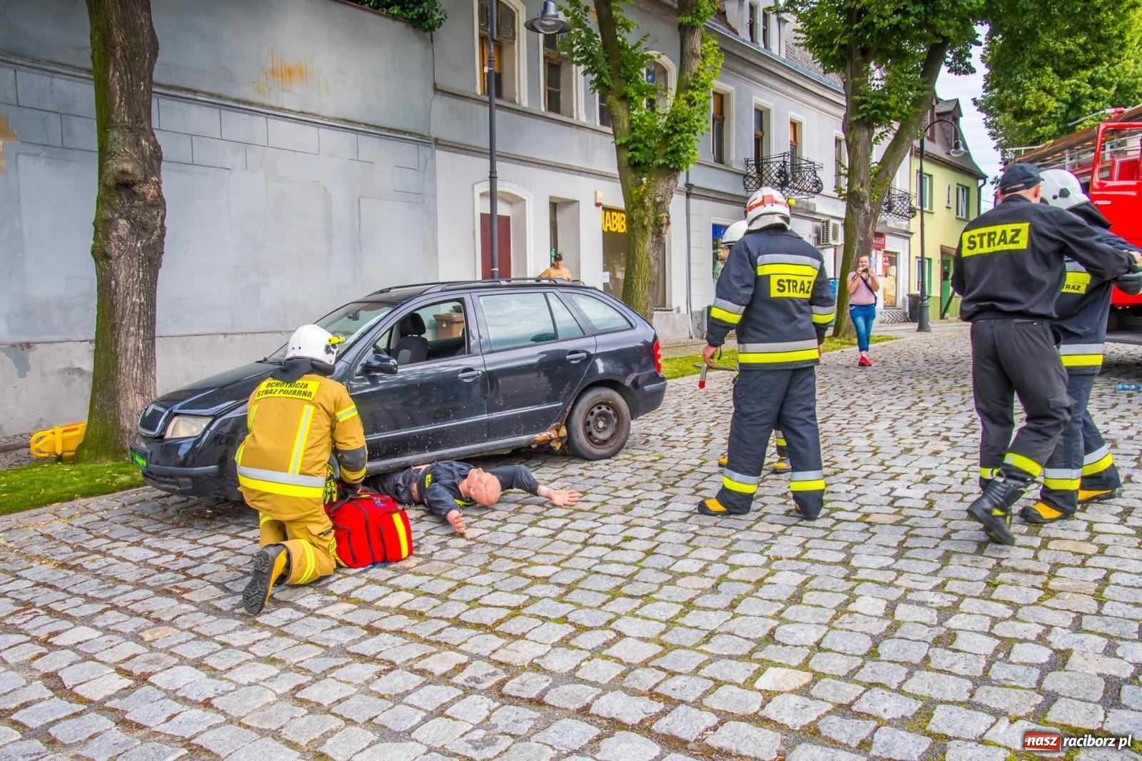 Zdjęcie w galerii na portalu naszraciborz.pl: Ćwiczenia strażackie w Krzanowicach. Świętowanie 135-lecia miejscowej OSP wiadomości z regionu