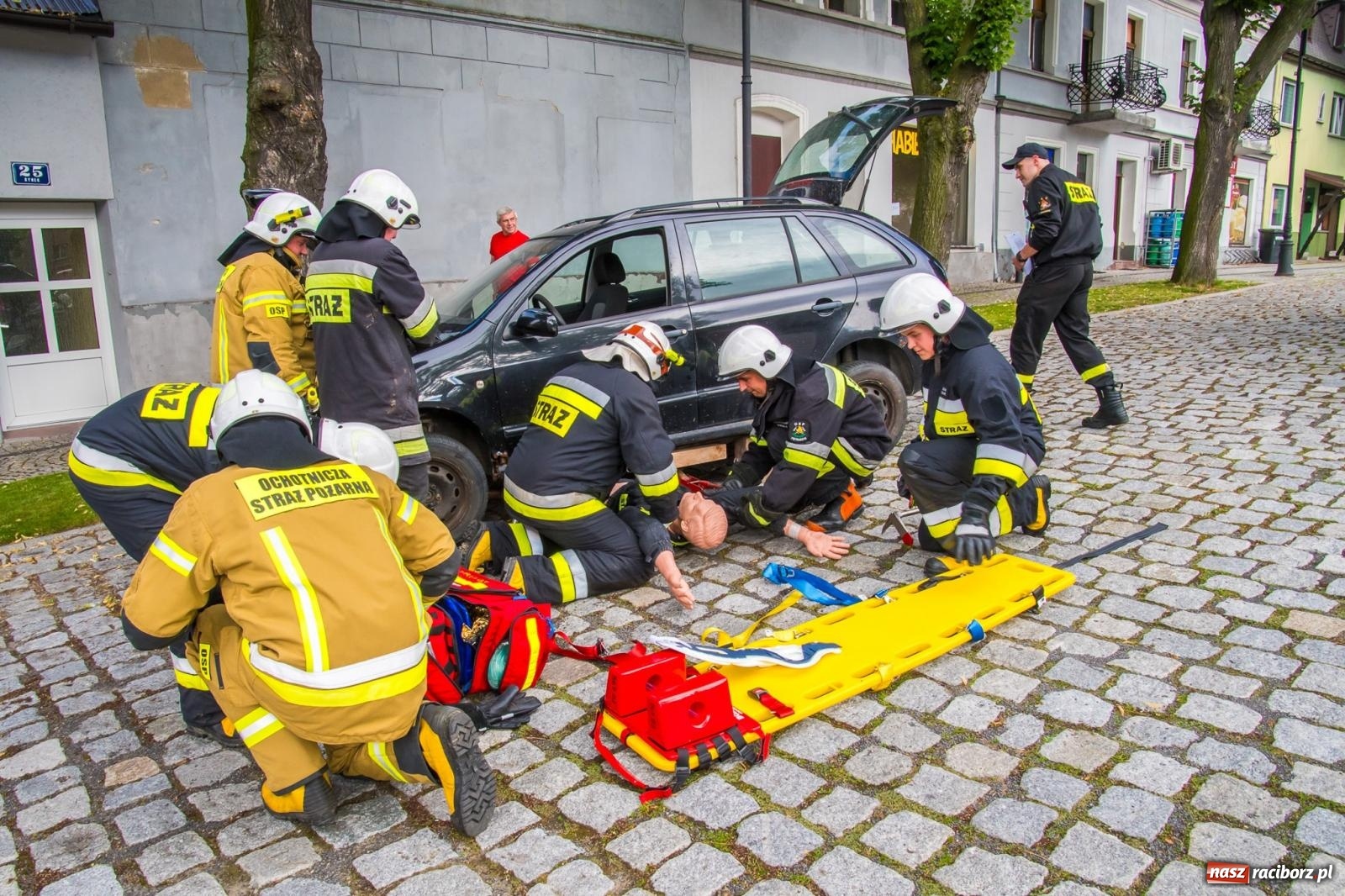Zdjęcie w galerii na portalu naszraciborz.pl: Ćwiczenia strażackie w Krzanowicach. Świętowanie 135-lecia miejscowej OSP wiadomości z regionu