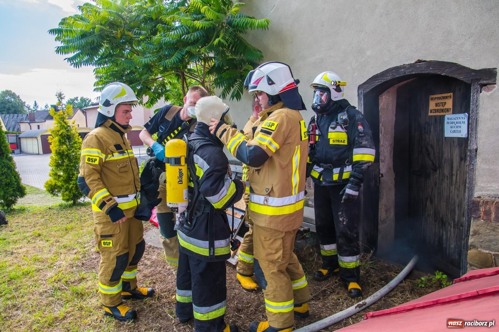 Zdjęcie w galerii na portalu naszraciborz.pl: Ćwiczenia strażackie w Krzanowicach. Świętowanie 135-lecia miejscowej OSP wiadomości z regionu