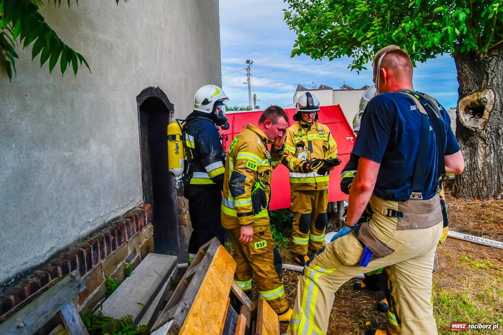 Zdjęcie w galerii na portalu naszraciborz.pl: Ćwiczenia strażackie w Krzanowicach. Świętowanie 135-lecia miejscowej OSP wiadomości z regionu