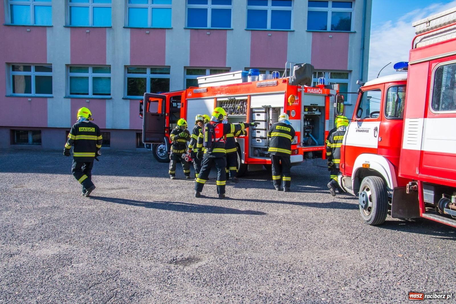 Zdjęcie w galerii na portalu naszraciborz.pl: Ćwiczenia strażackie w Krzanowicach. Świętowanie 135-lecia miejscowej OSP wiadomości z regionu