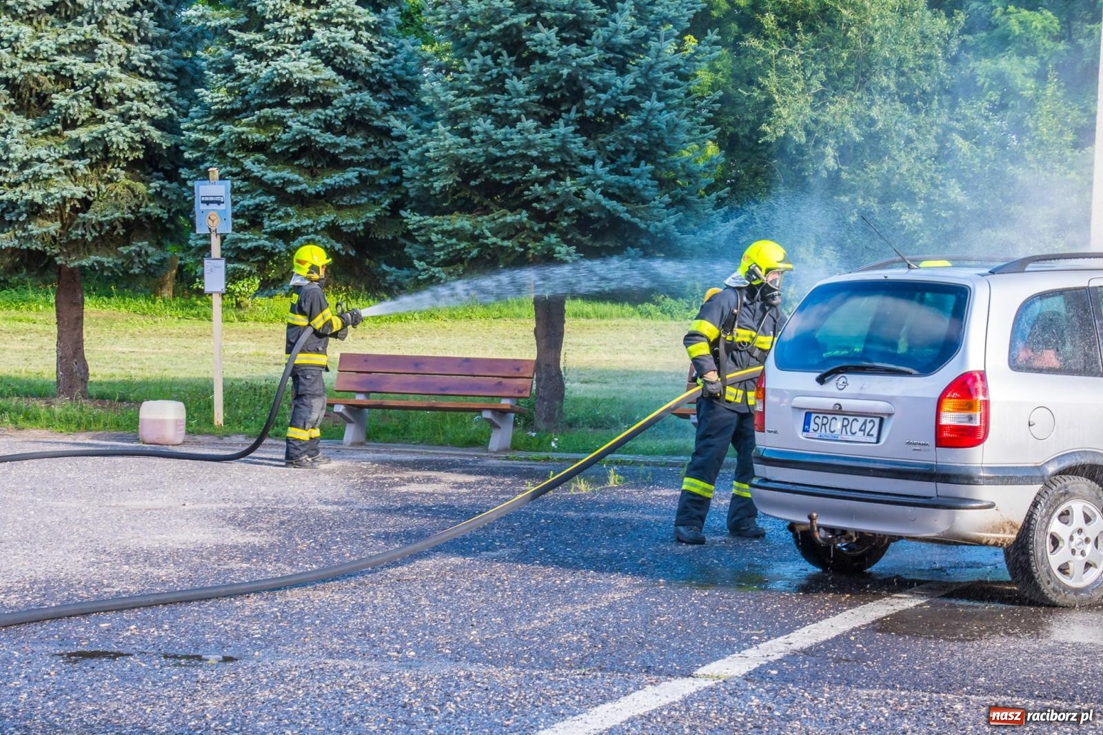 Zdjęcie w galerii na portalu naszraciborz.pl: Ćwiczenia strażackie w Krzanowicach. Świętowanie 135-lecia miejscowej OSP wiadomości z regionu