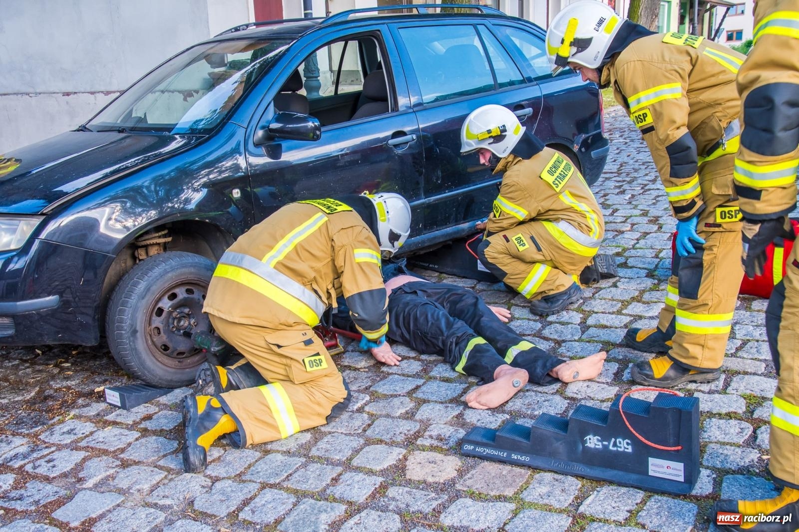 Zdjęcie w galerii na portalu naszraciborz.pl: Ćwiczenia strażackie w Krzanowicach. Świętowanie 135-lecia miejscowej OSP wiadomości z regionu