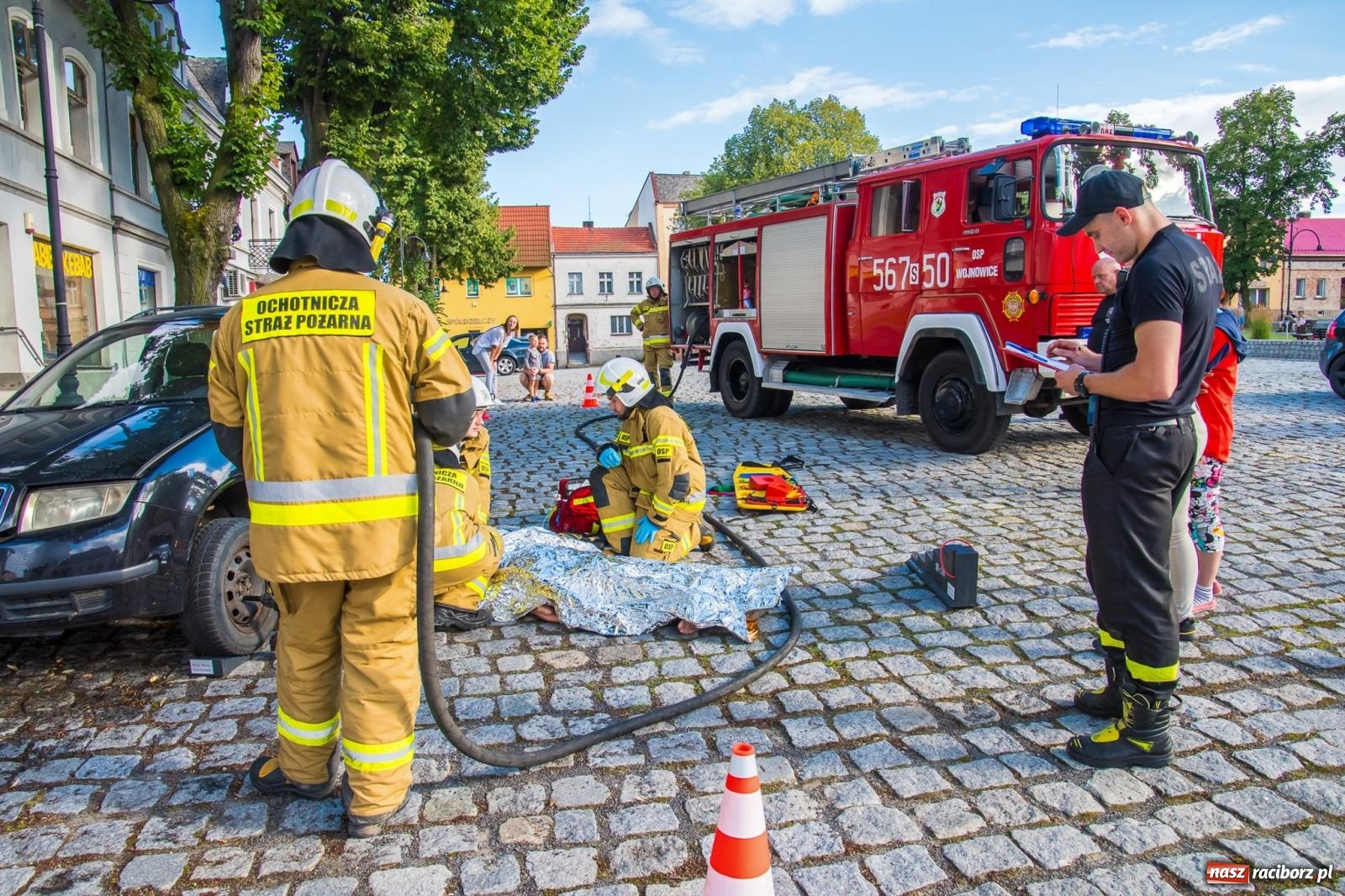 Zdjęcie w galerii na portalu naszraciborz.pl: Ćwiczenia strażackie w Krzanowicach. Świętowanie 135-lecia miejscowej OSP wiadomości z regionu