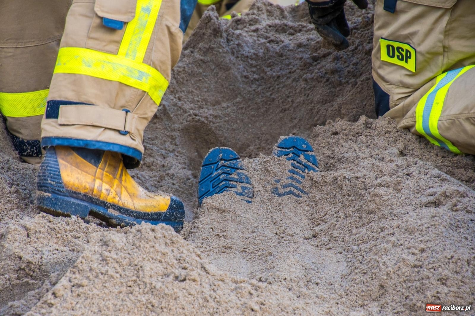 Zdjęcie w galerii na portalu naszraciborz.pl: Ćwiczenia strażackie w Krzanowicach. Świętowanie 135-lecia miejscowej OSP wiadomości z regionu