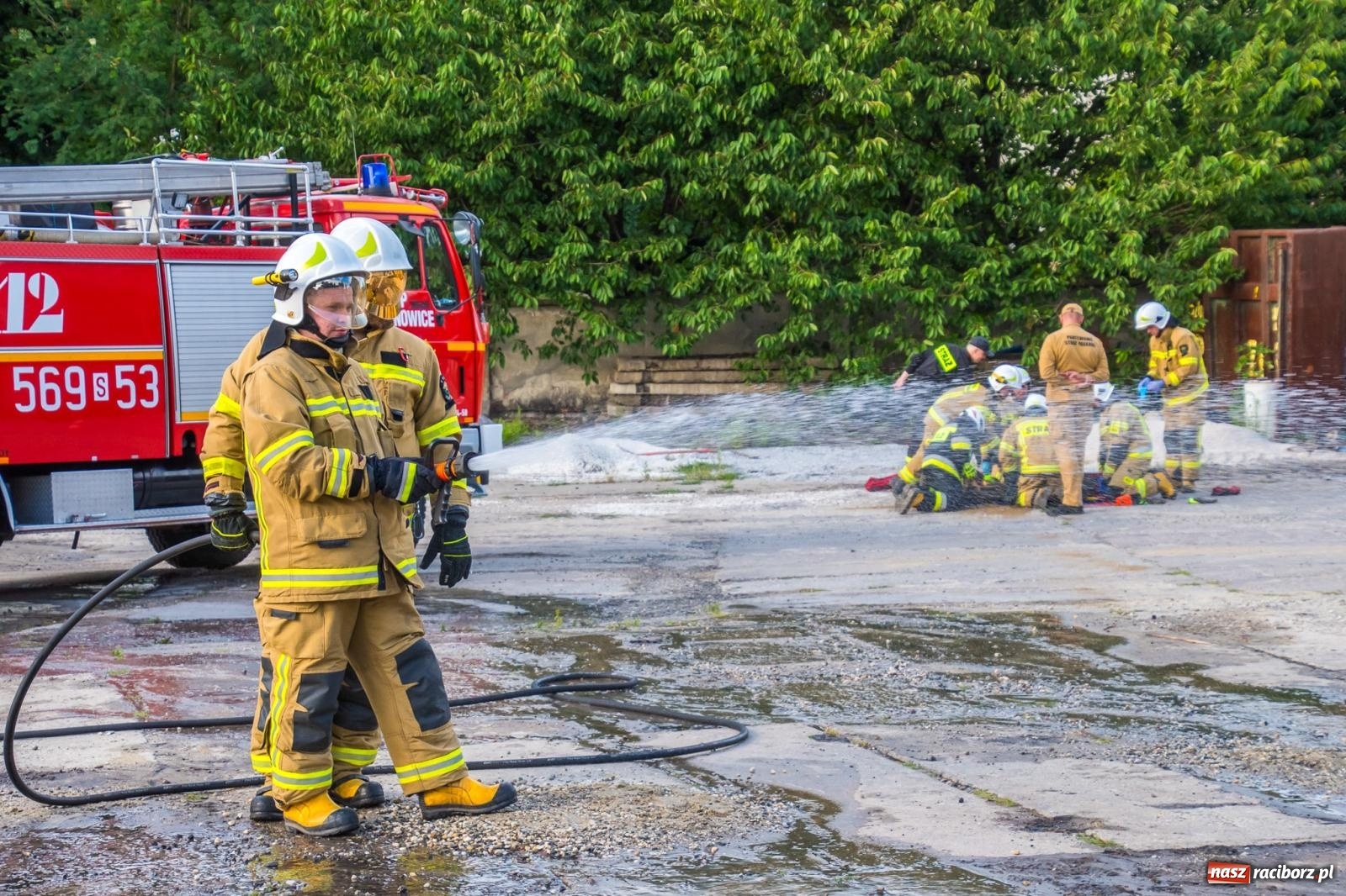 Zdjęcie w galerii na portalu naszraciborz.pl: Ćwiczenia strażackie w Krzanowicach. Świętowanie 135-lecia miejscowej OSP wiadomości z regionu