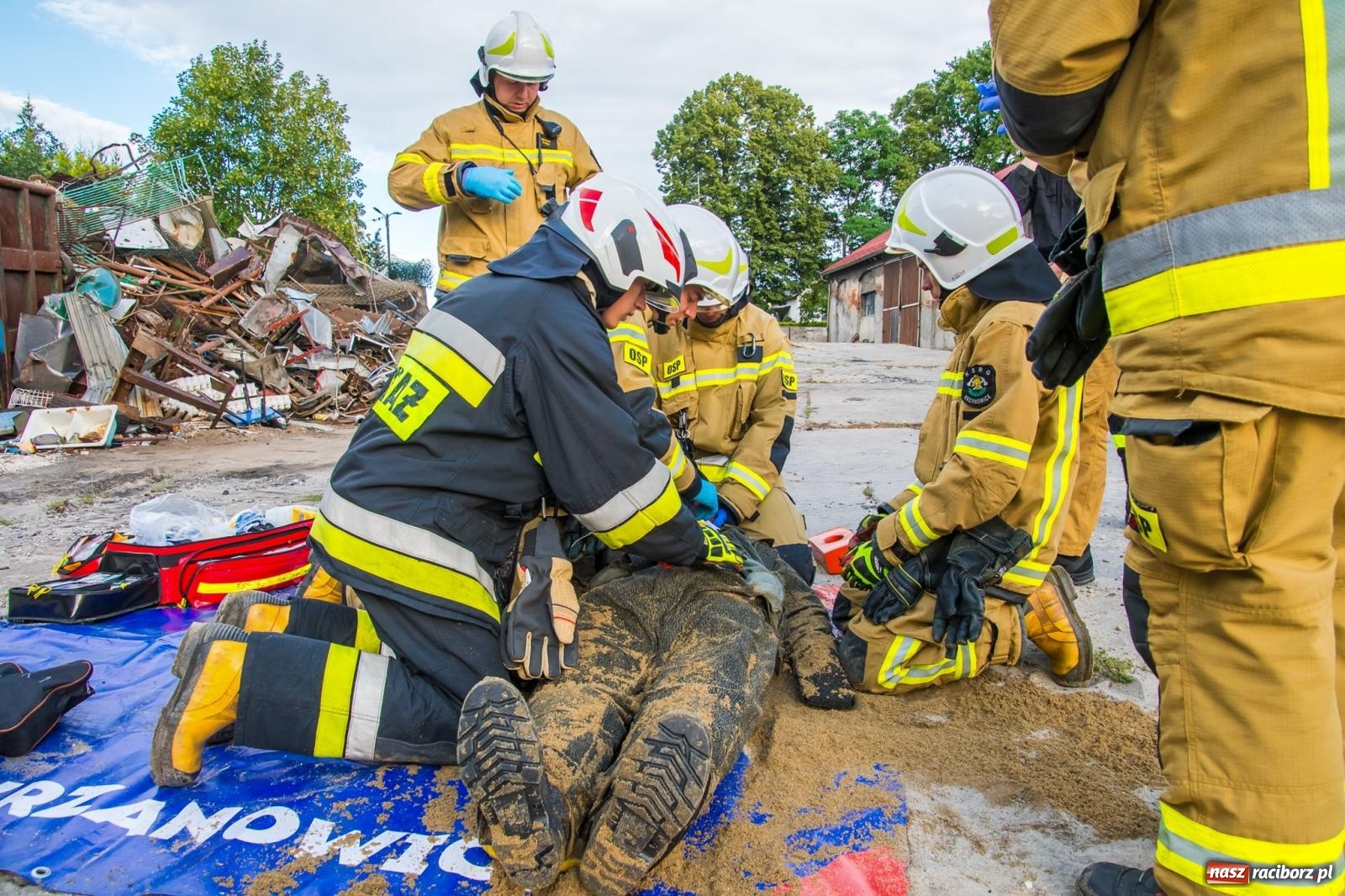 Zdjęcie w galerii na portalu naszraciborz.pl: Ćwiczenia strażackie w Krzanowicach. Świętowanie 135-lecia miejscowej OSP wiadomości z regionu